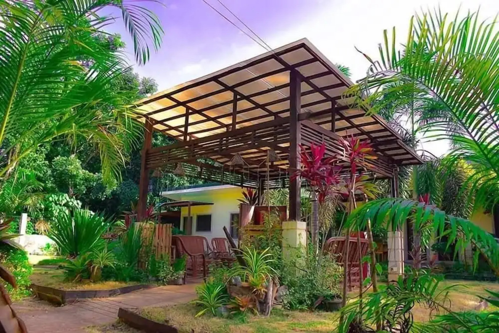 Jodie's Place Transient House and Apartment