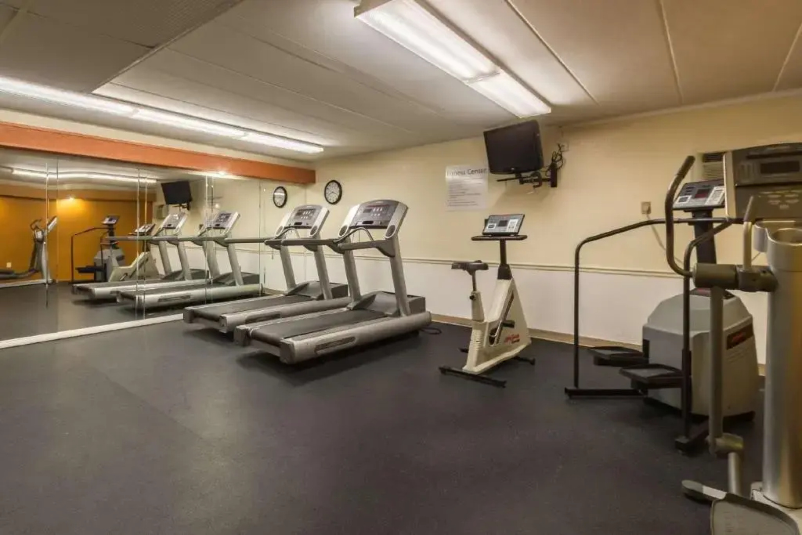 Quality Inn & Suites Hotel West Chester