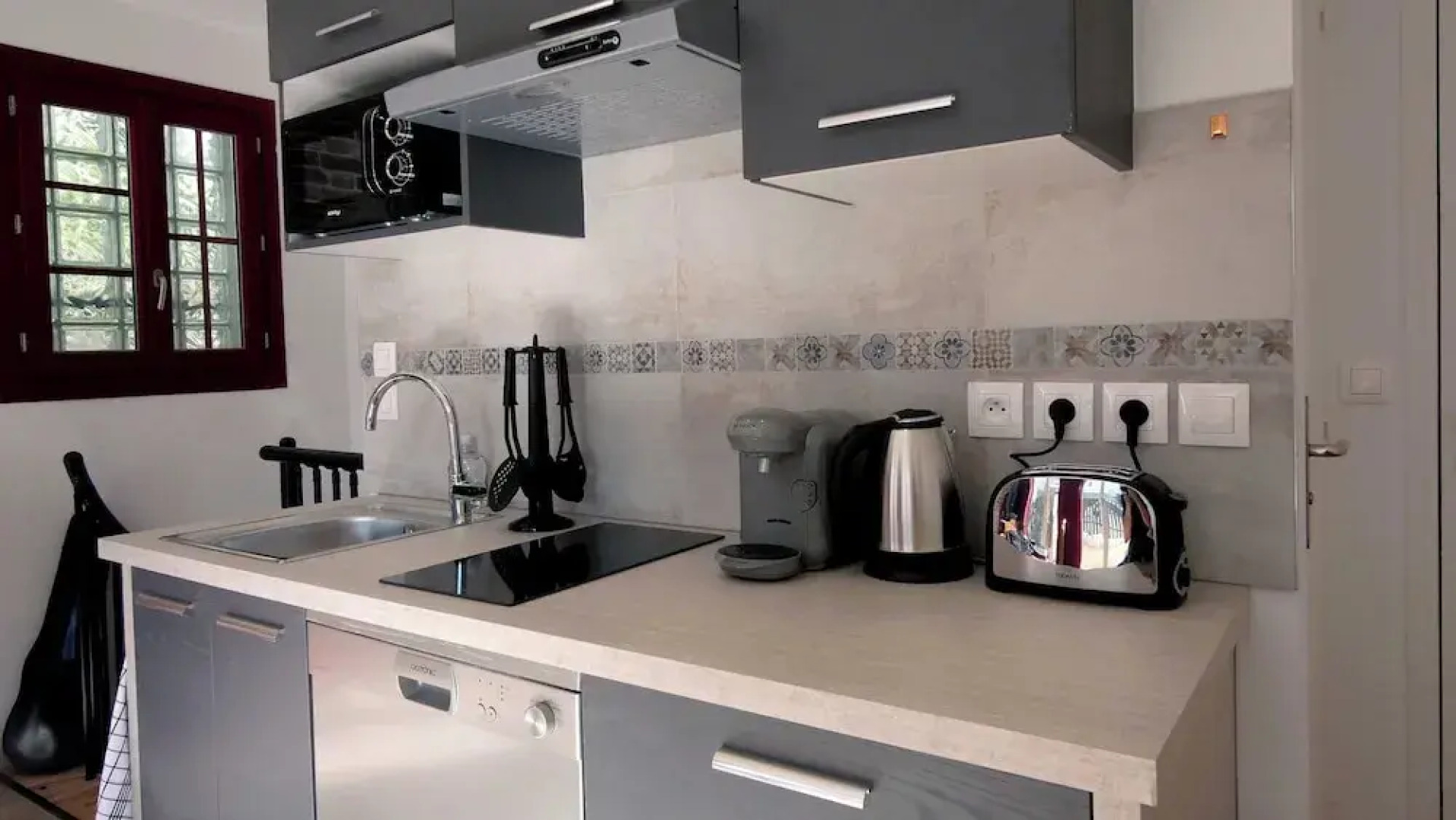 Amazing Duplex With Sauna 1br/4p in the Heart of Orly, Close to Paris