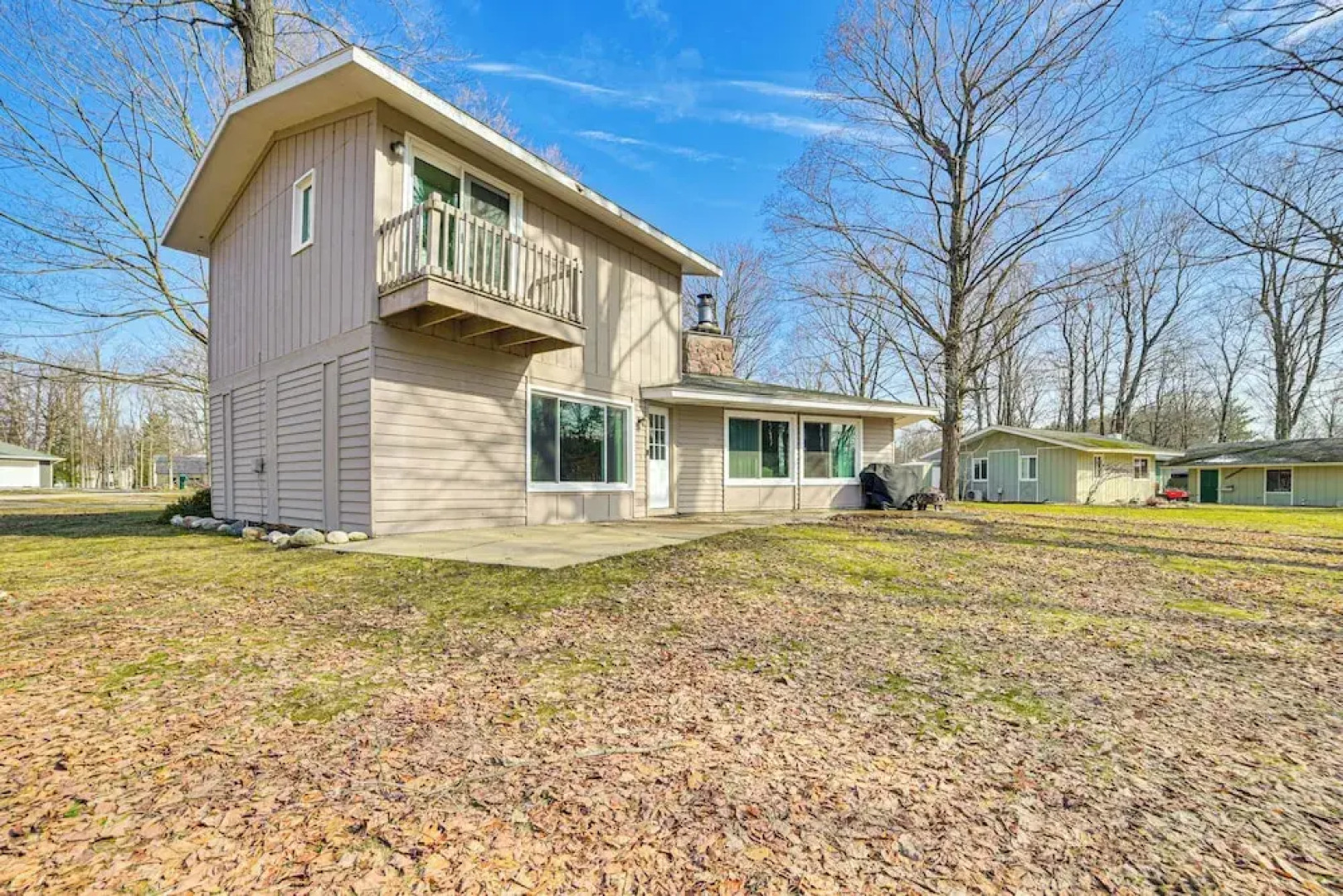 Close to 3 Ski Areas: Michigan Family Retreat!