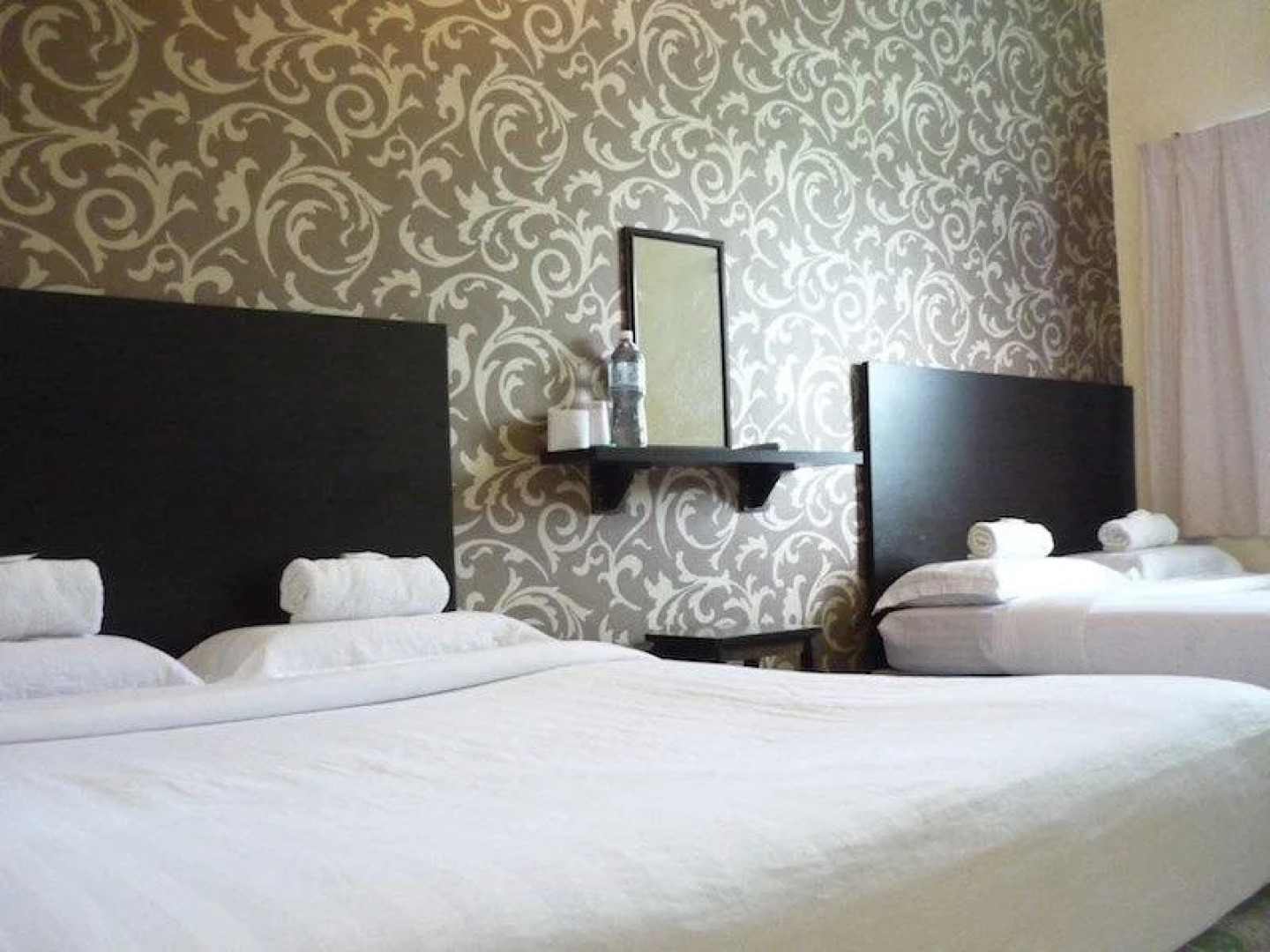 Sea Lion Hotel @ Pulau Ketam