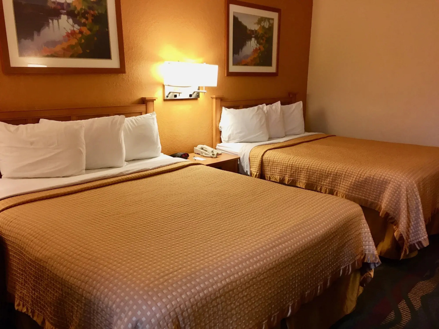 Travelodge by Wyndham Muskegon