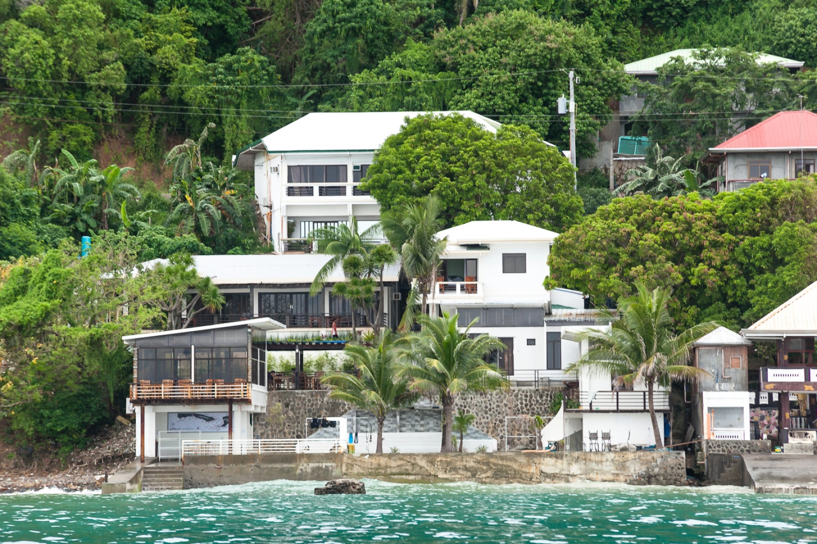 Halo Anilao Dive Resort