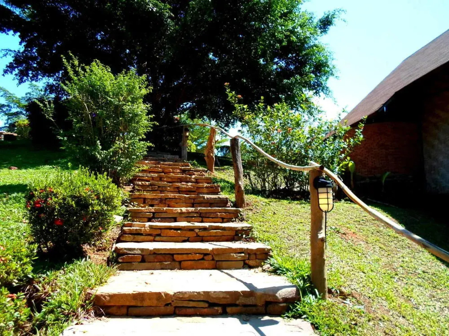 The Cliff and River Jungle Resort