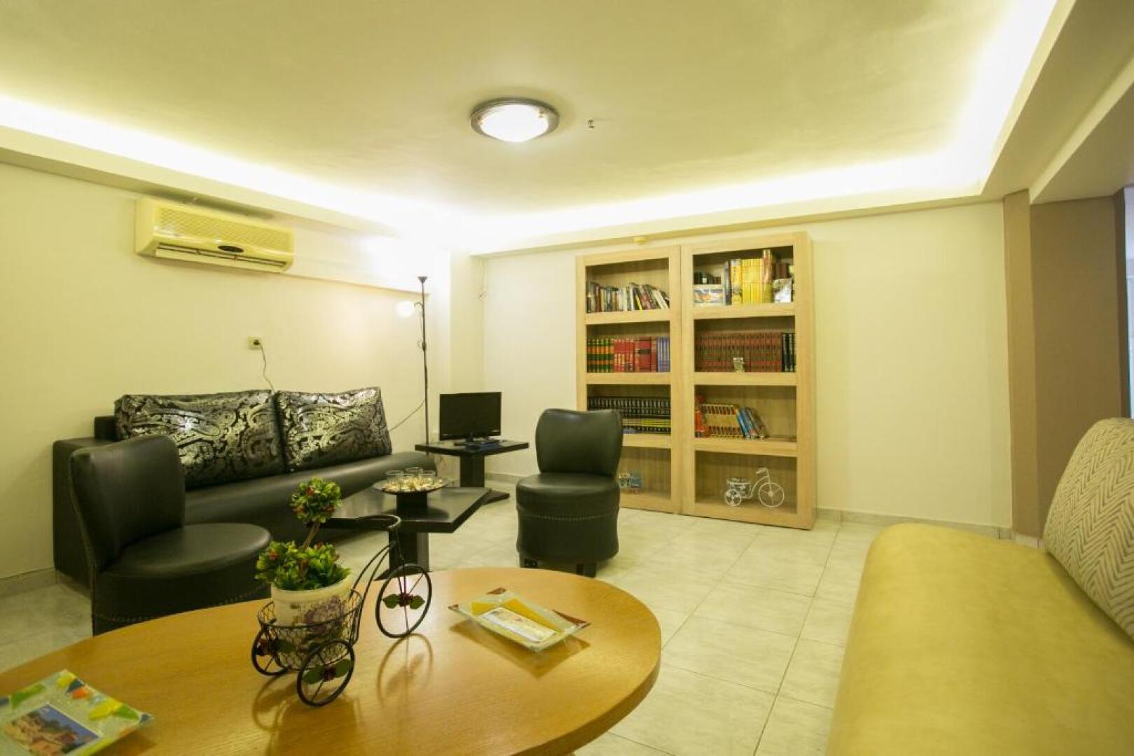 City Life Port Hotel