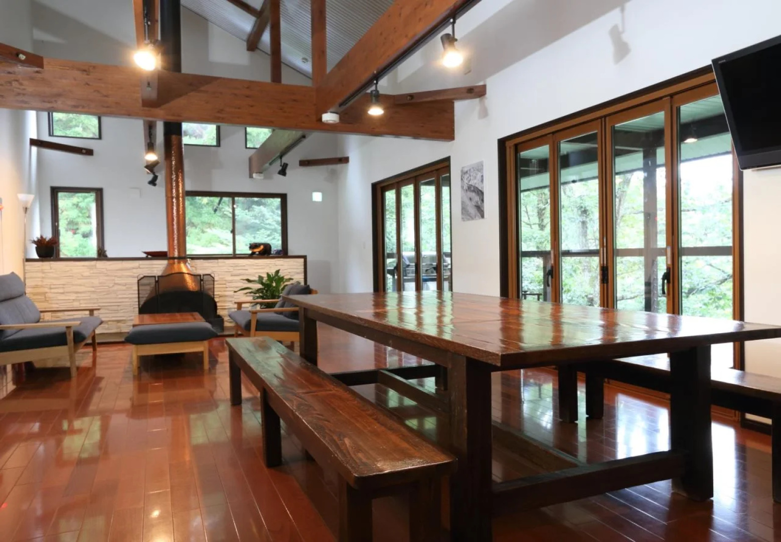 Bears Den Mountain Lodge