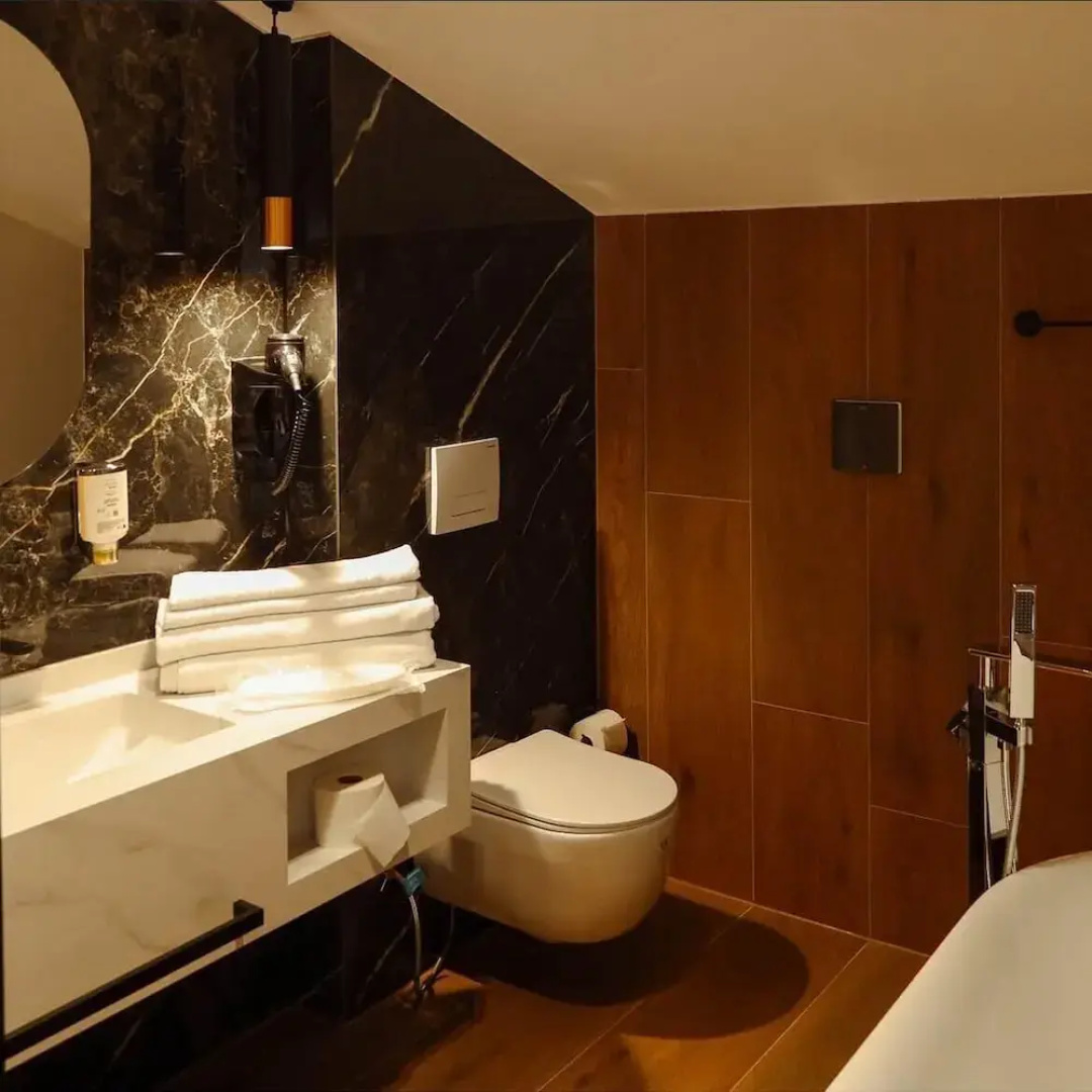 Adler Hotel