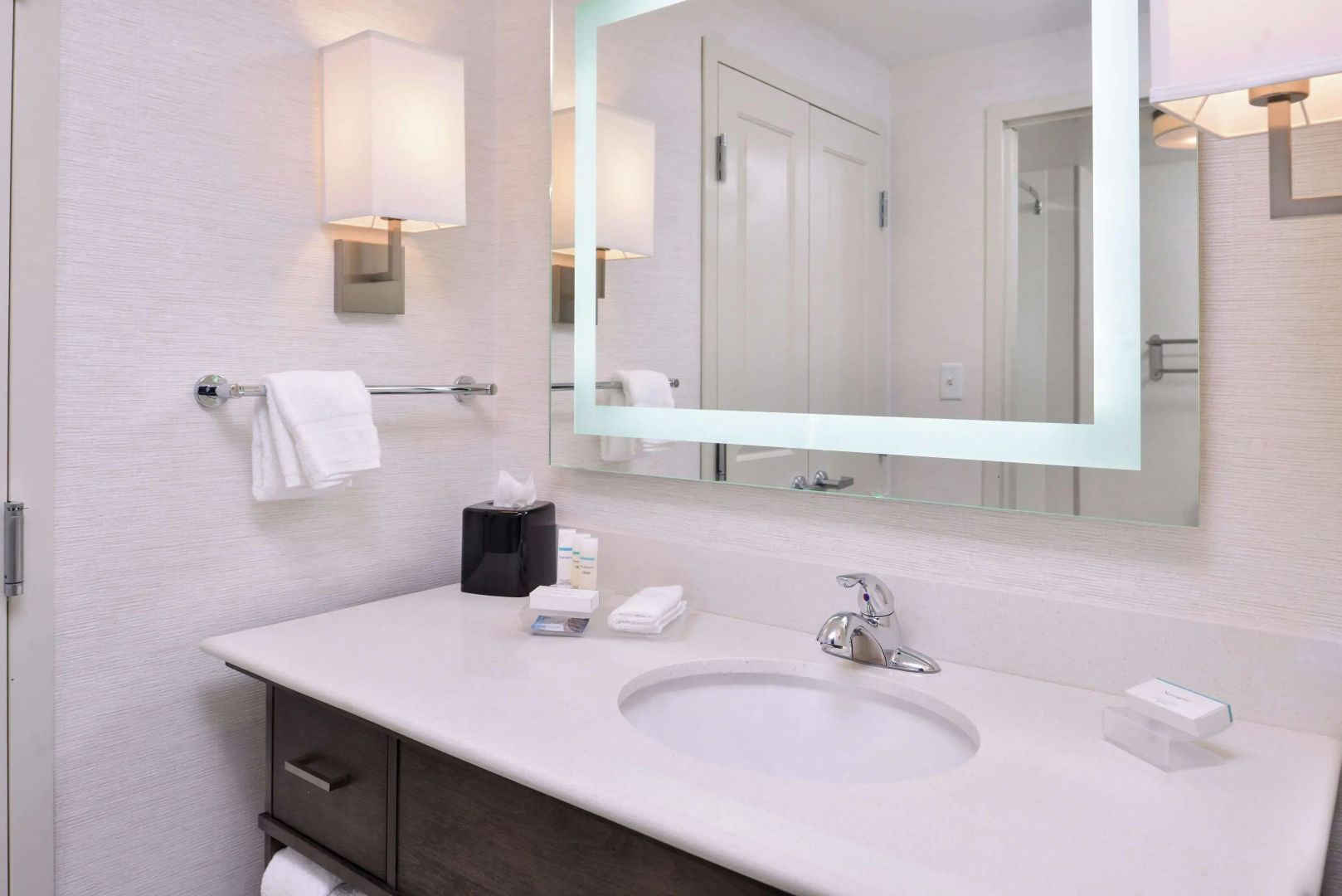 Homewood Suites by Hilton Des Moines Airport
