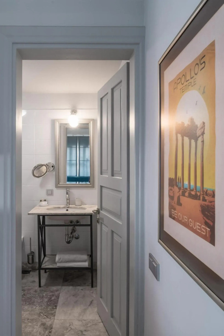 Delight Deluxe Hotel