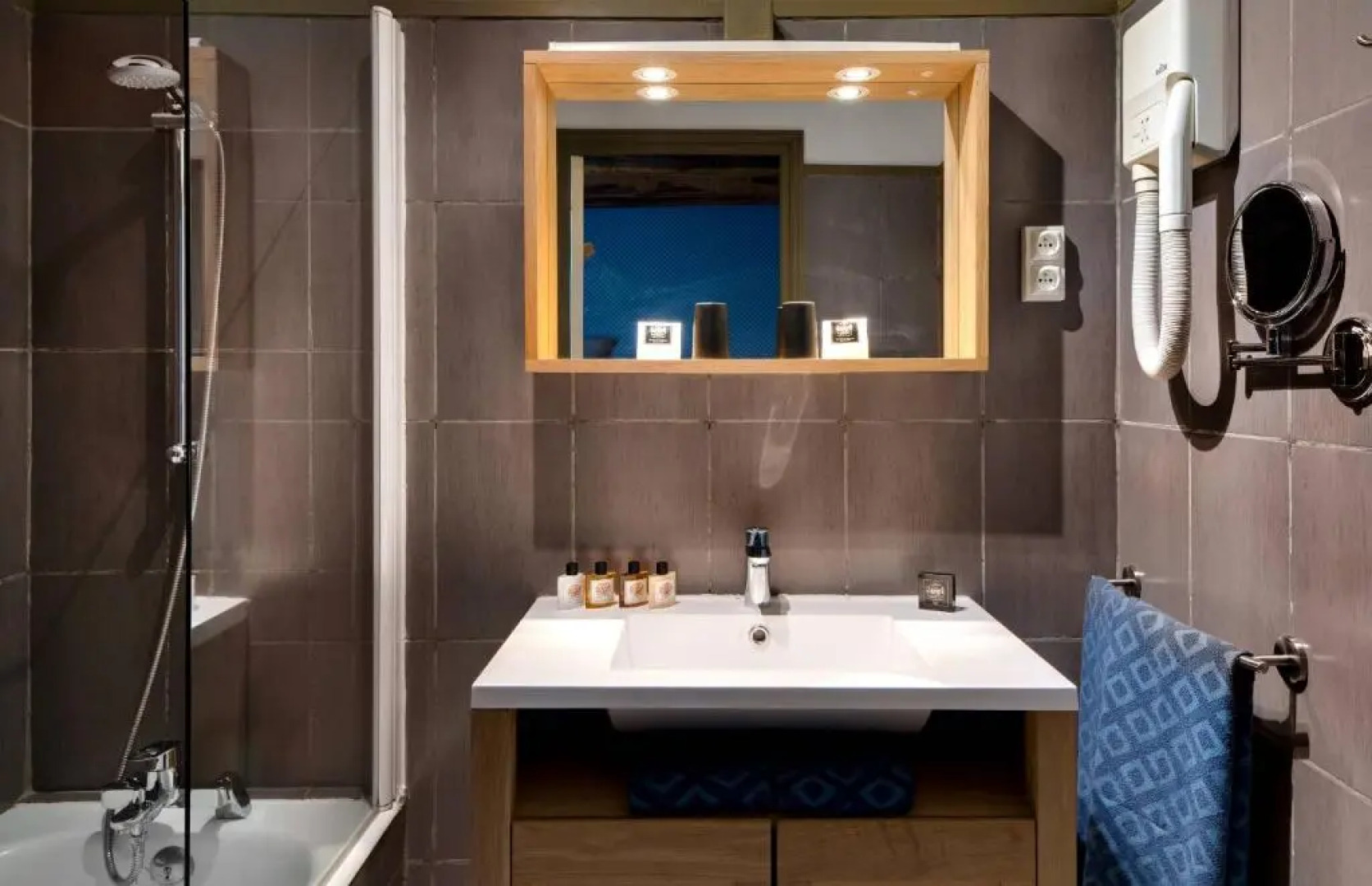 Hôtel Saint Martin - La Maison Younan