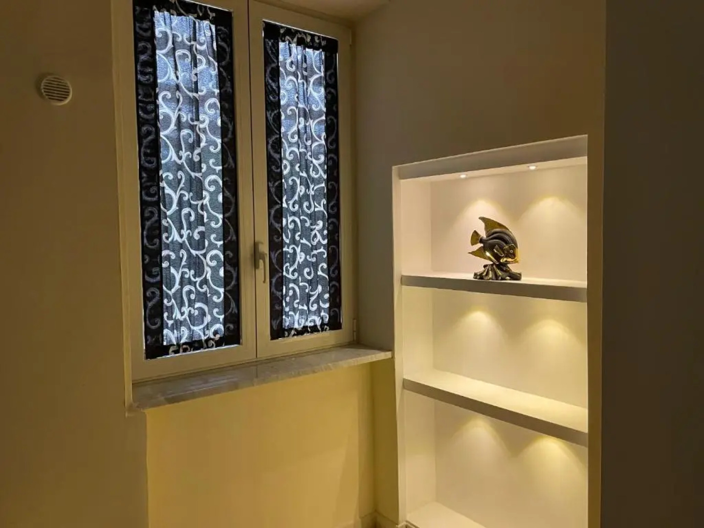 Mezzaluna Guest House