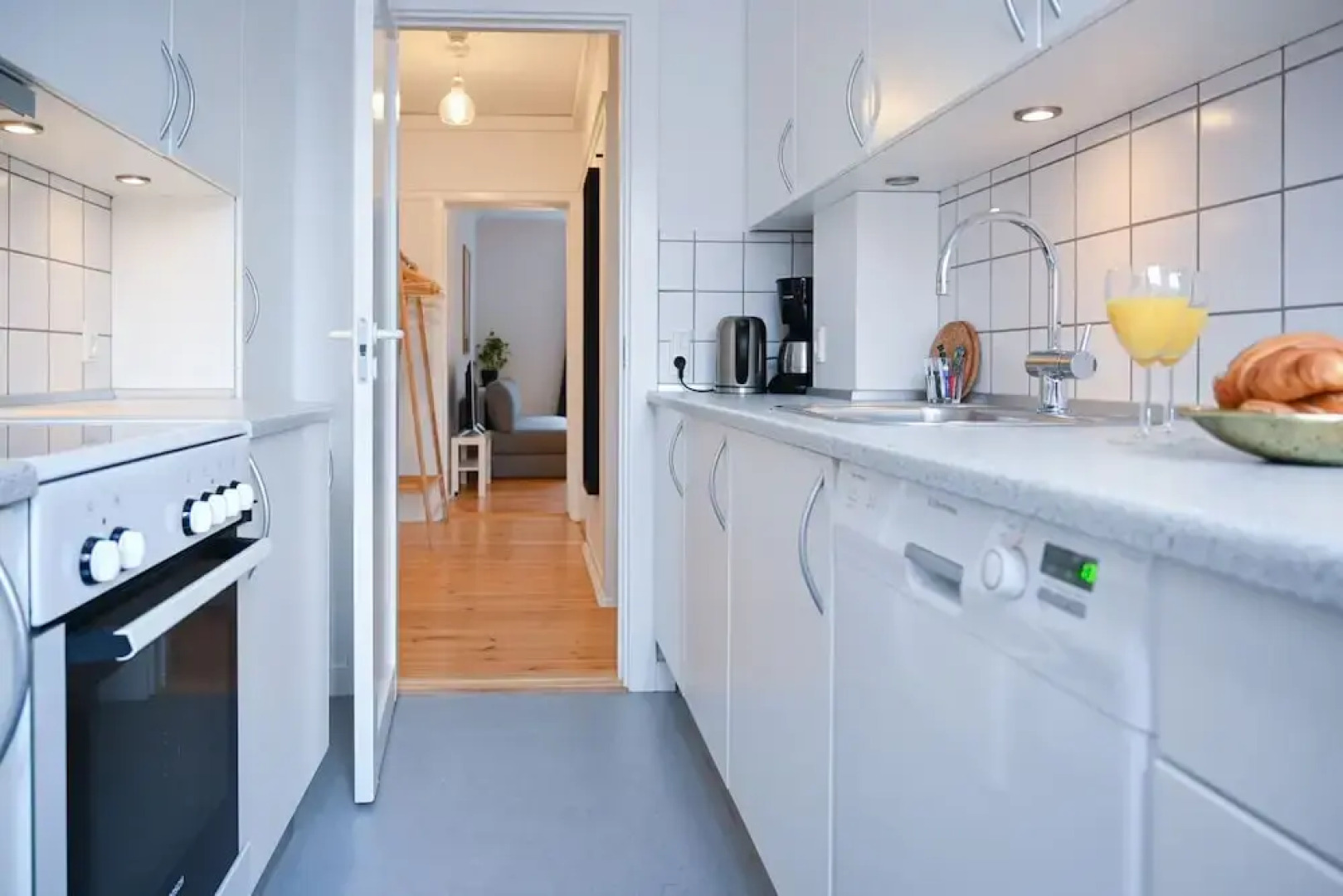 Newly-renovated 2-bedroom Apartment in Charlottenlund