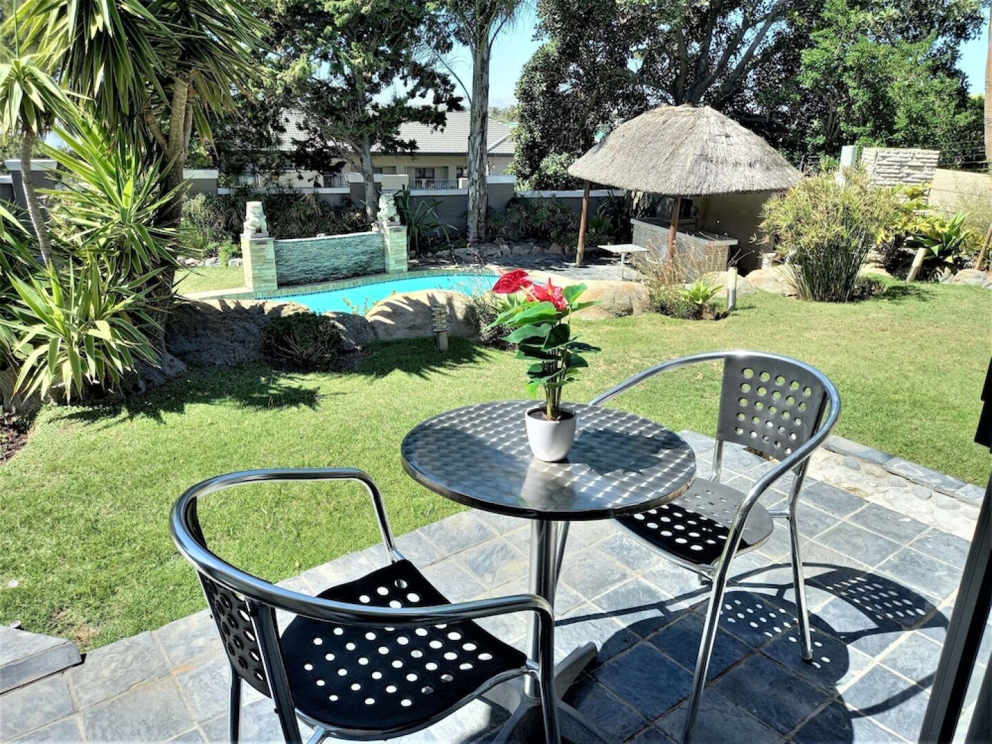 Mandalay Beach B & B