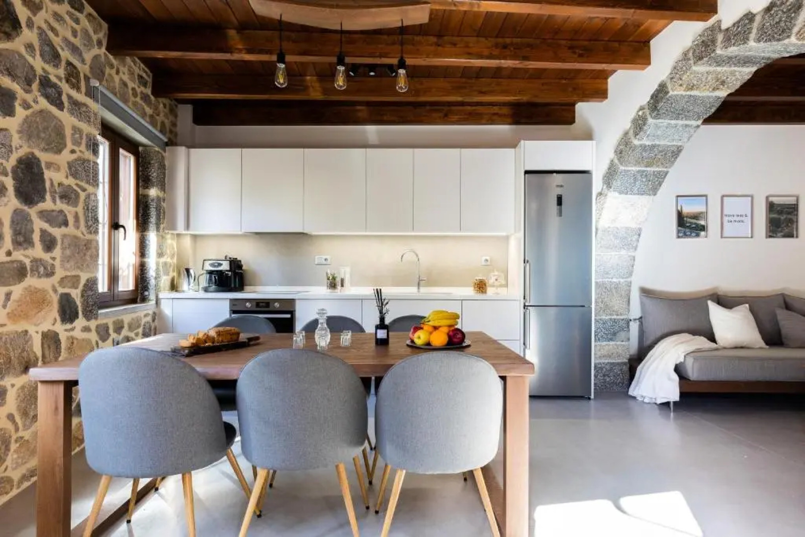 Kagiampakis Concept Residences II