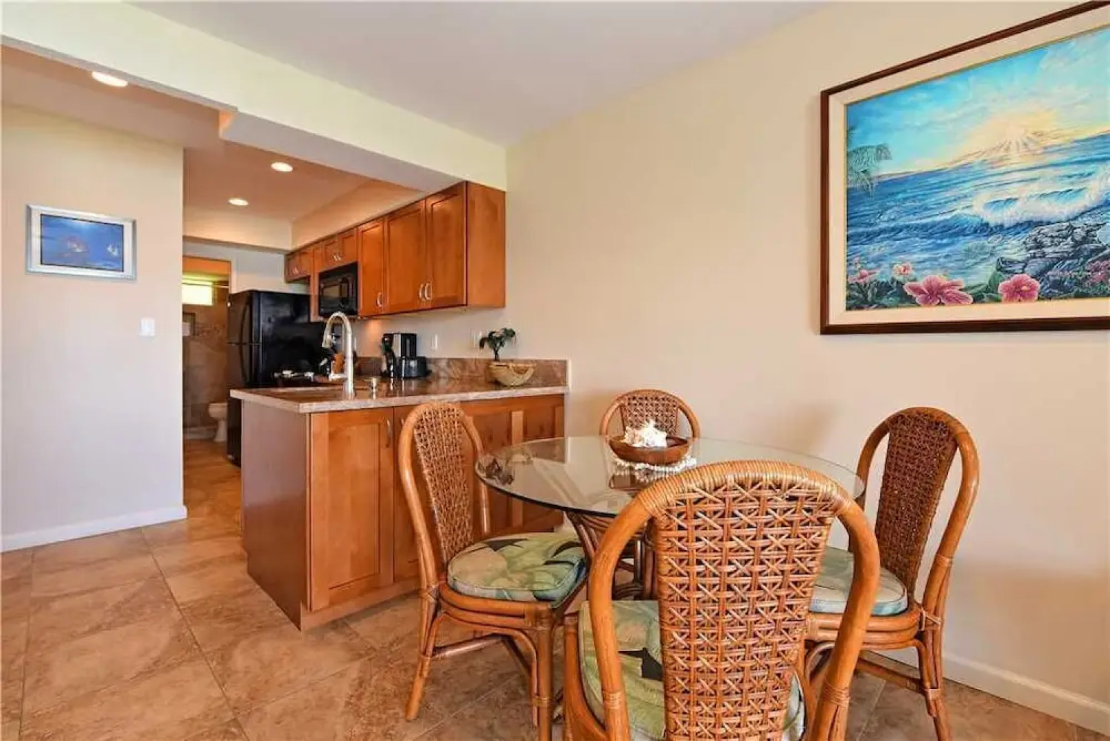 Lokelani #C104 - 1 Br condo by RedAwning