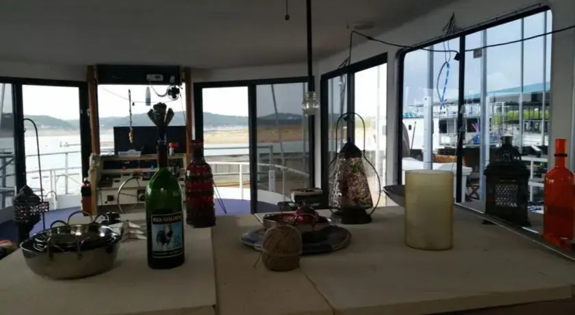 Fabulous Boat House on Lake Travis!