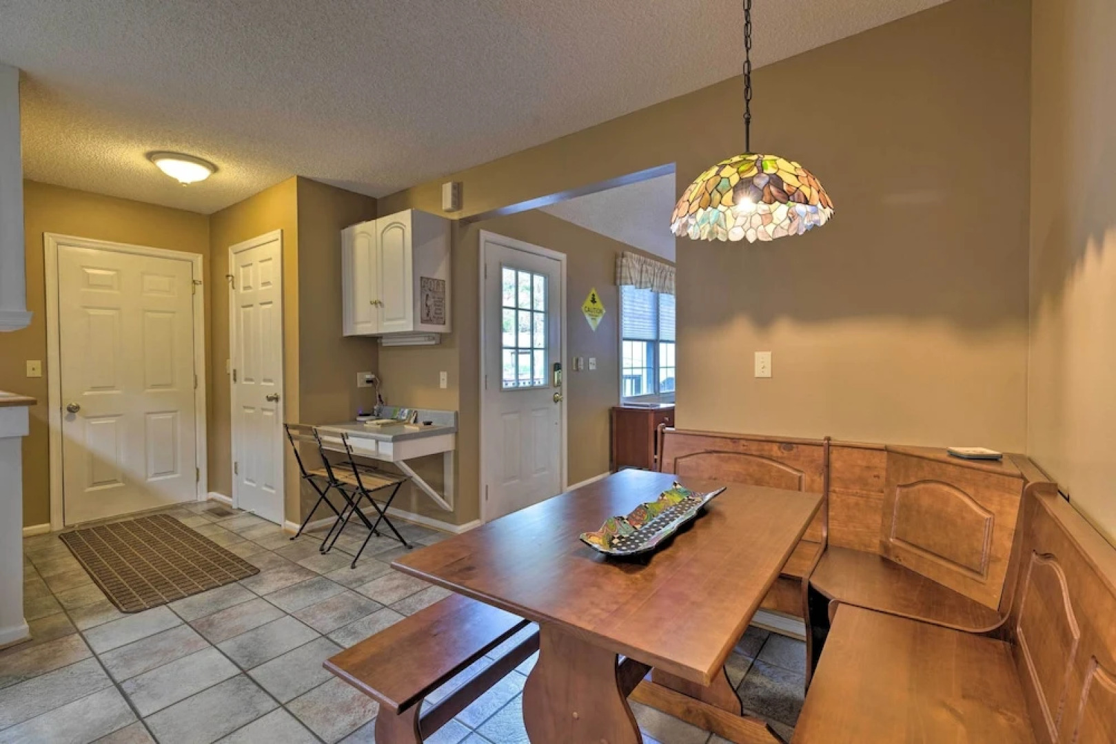 Year-round Getaway < 1 Mi to Skiing + Waterpark!