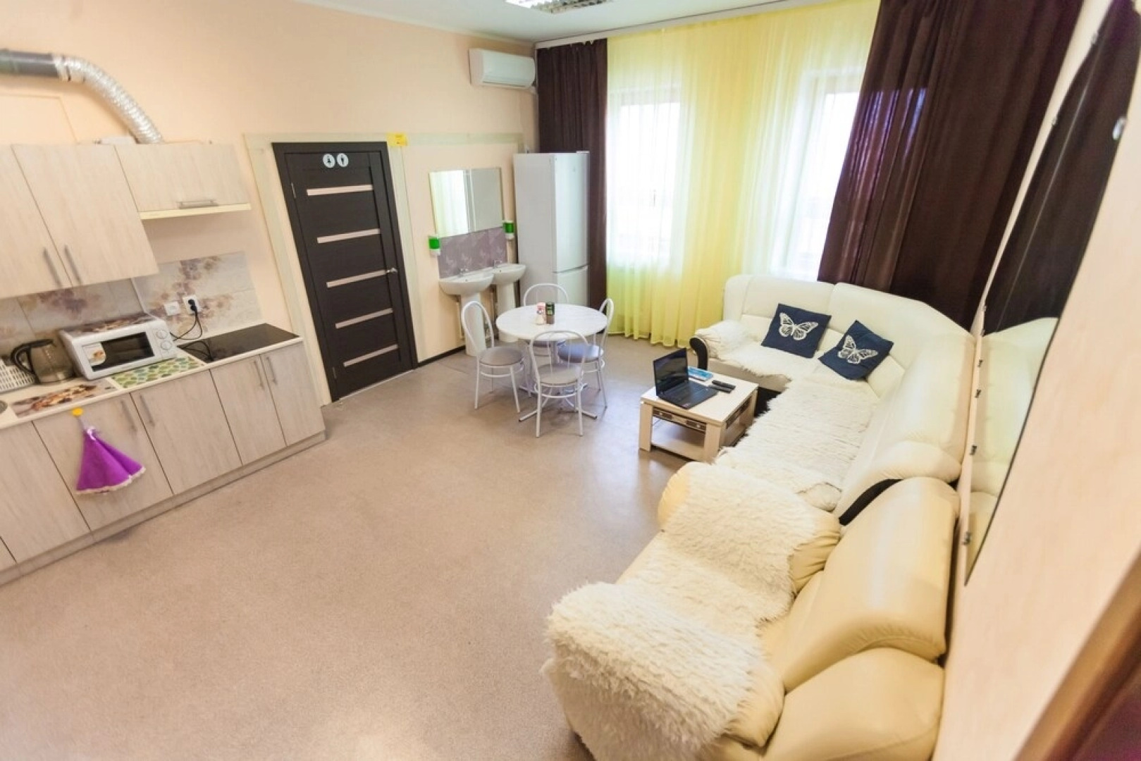 Меблированные комнаты Аура