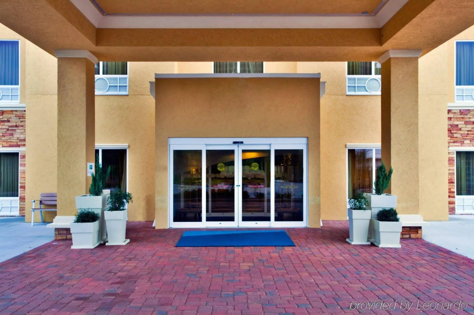 Holiday Inn Express Hotel & Suites Largo-Clearwater by IHG