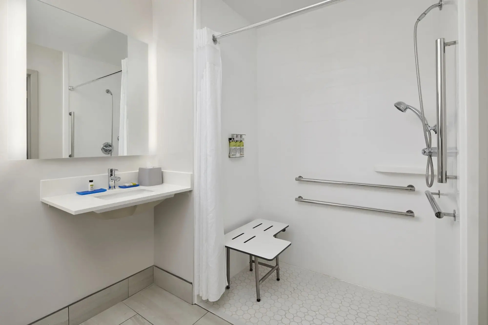 Holiday Inn Express Pensacola West - Navy Base by IHG