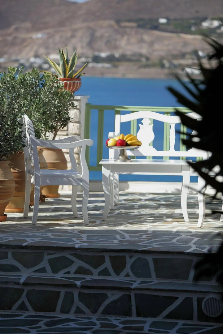 Villa Isabella Studios & Suites