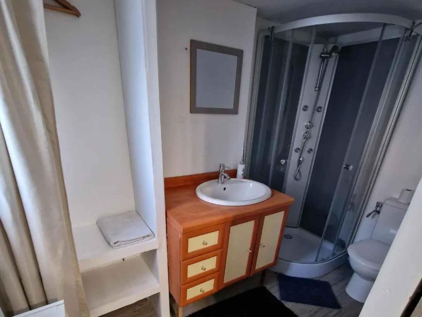 Studio quartier marais, terrasse rez de chaussée, jardin accessible, netflix