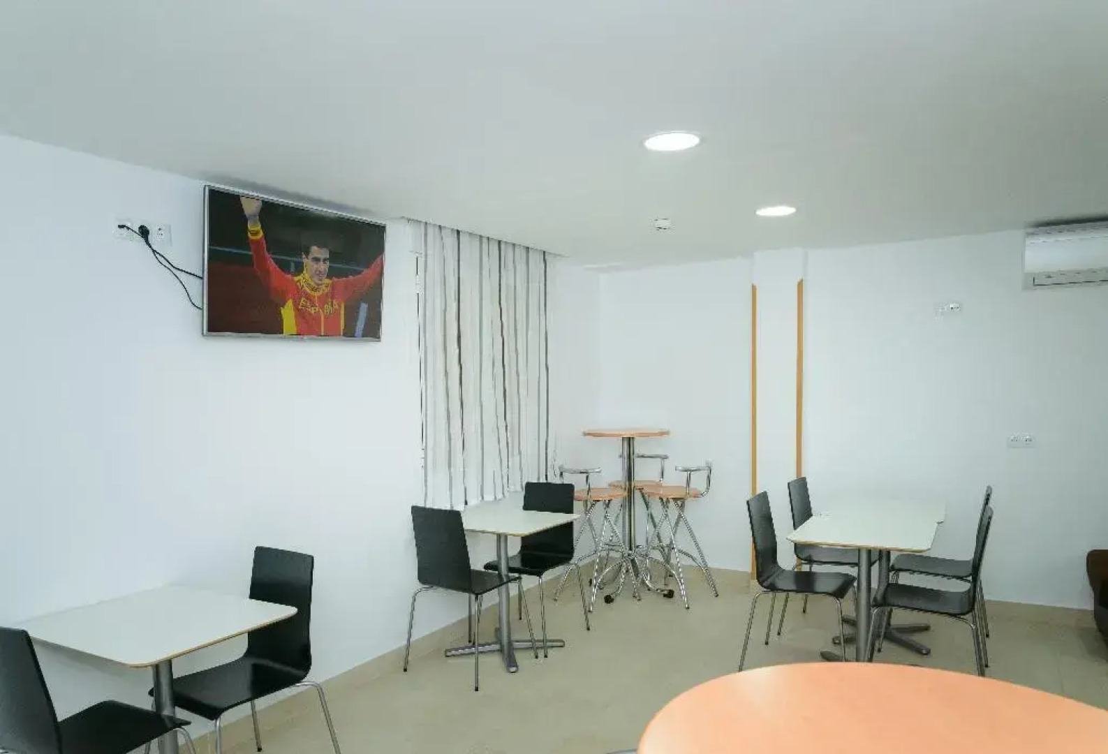 Hotel Barajas Plaza Madrid