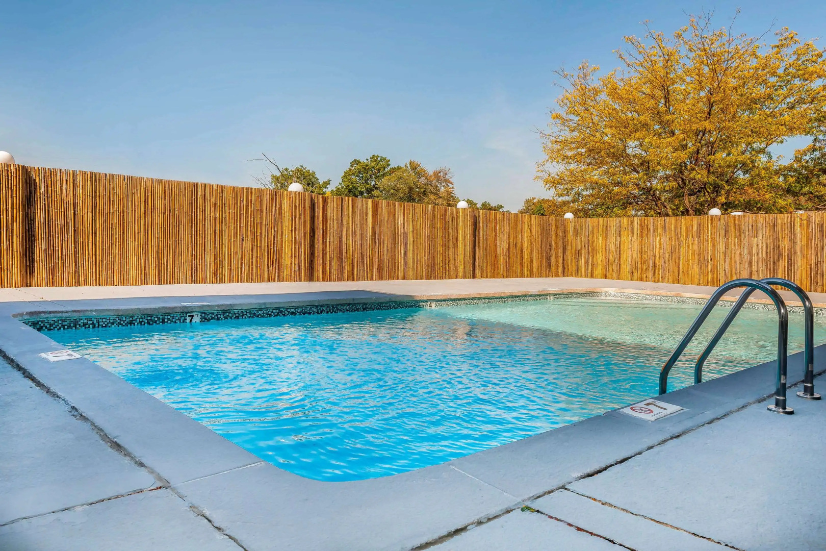 The Blu Hotel Blue Ash Cincinnati, an Ascend Collection Hotel