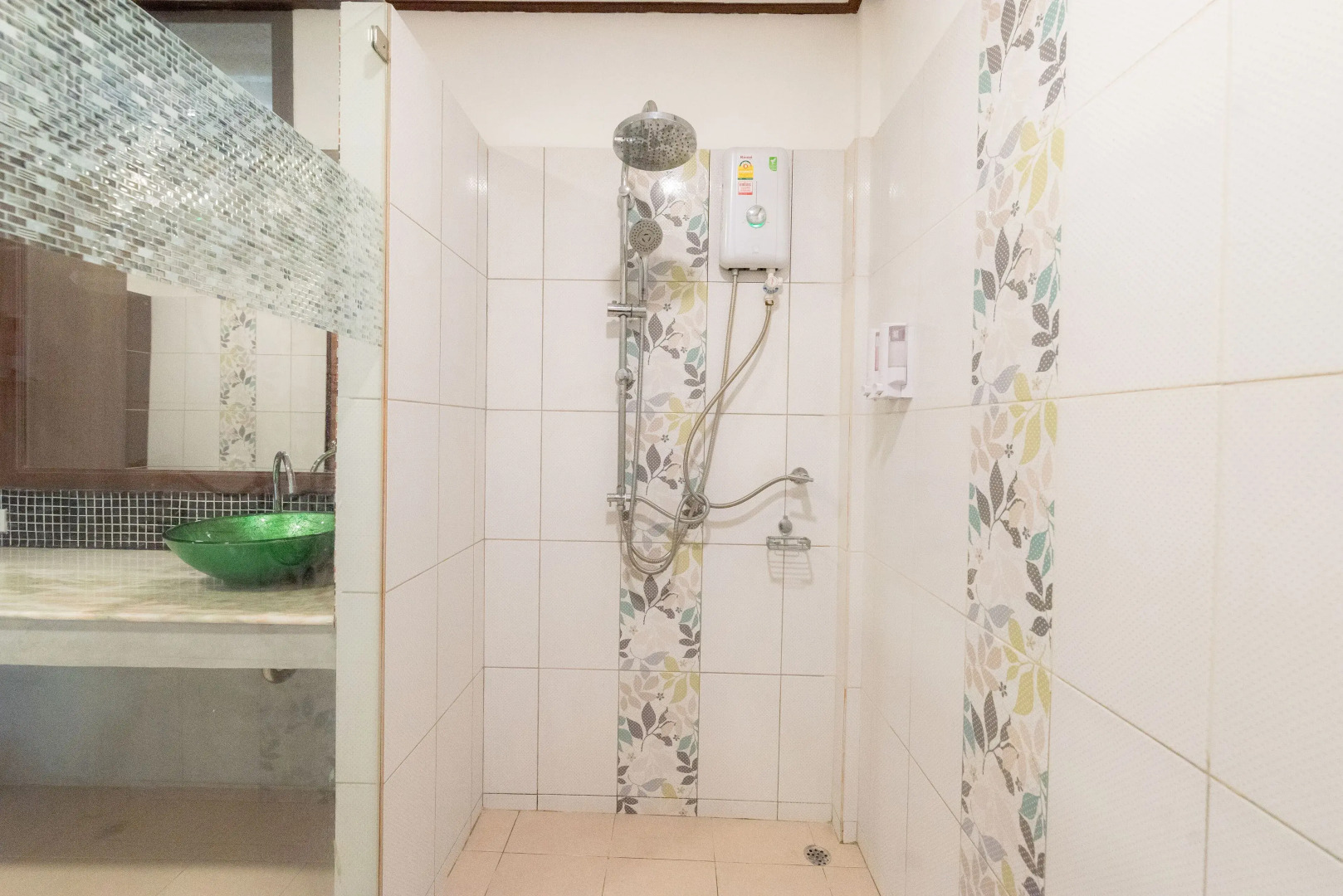 Vanida Resort - Halal