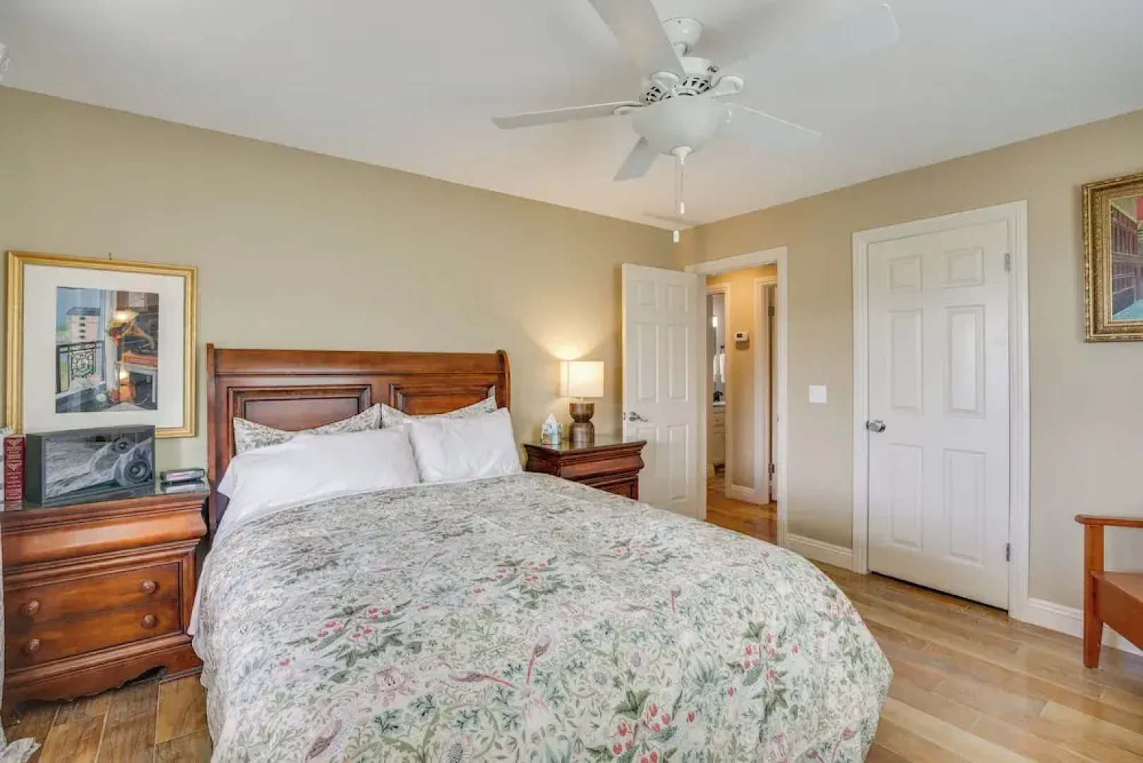 Hot Tub + Balcony: Rainbow Retreat Near Wineries!