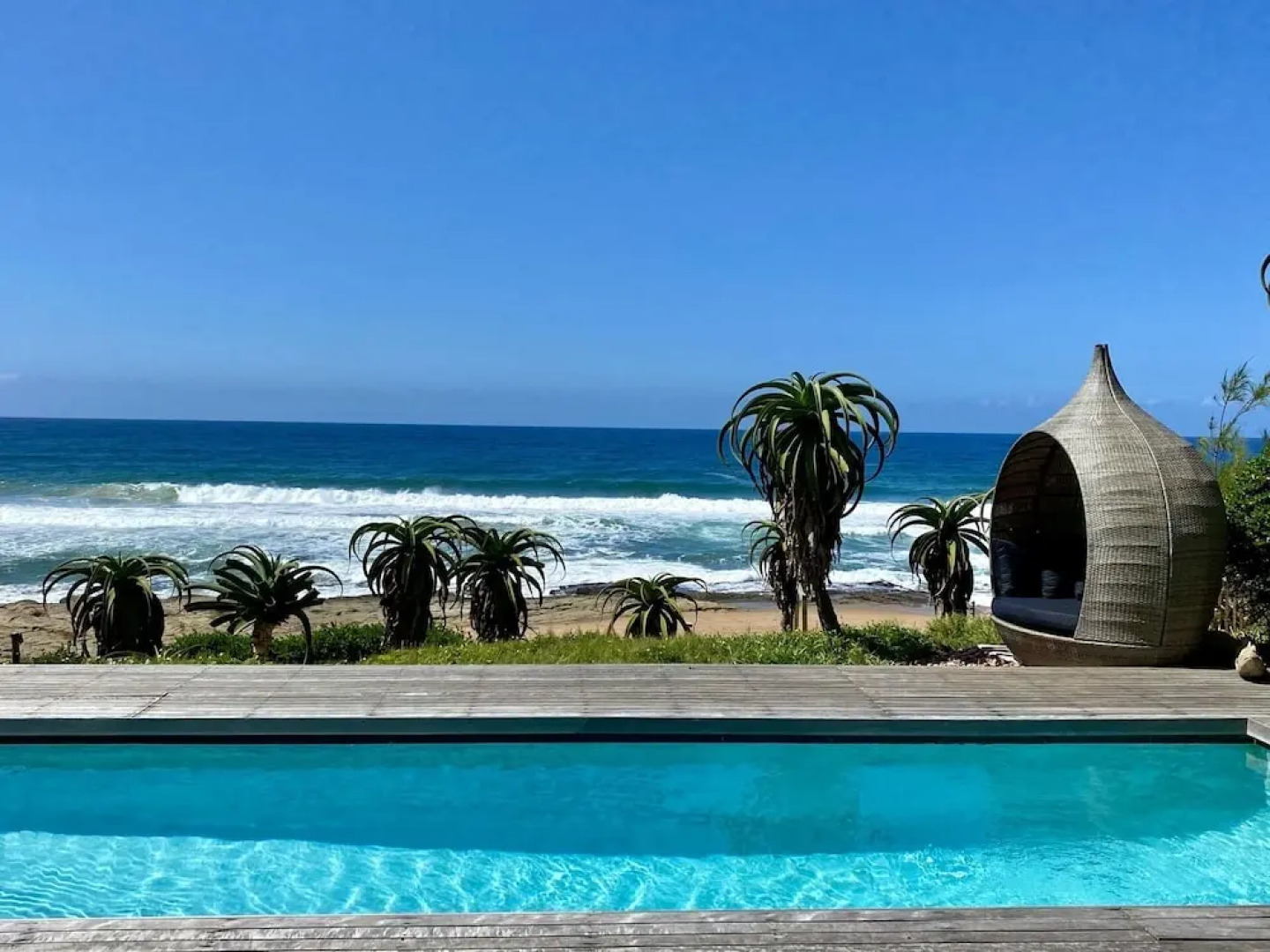 Dolphin Coast YOLO Spaces – Beach House Villa