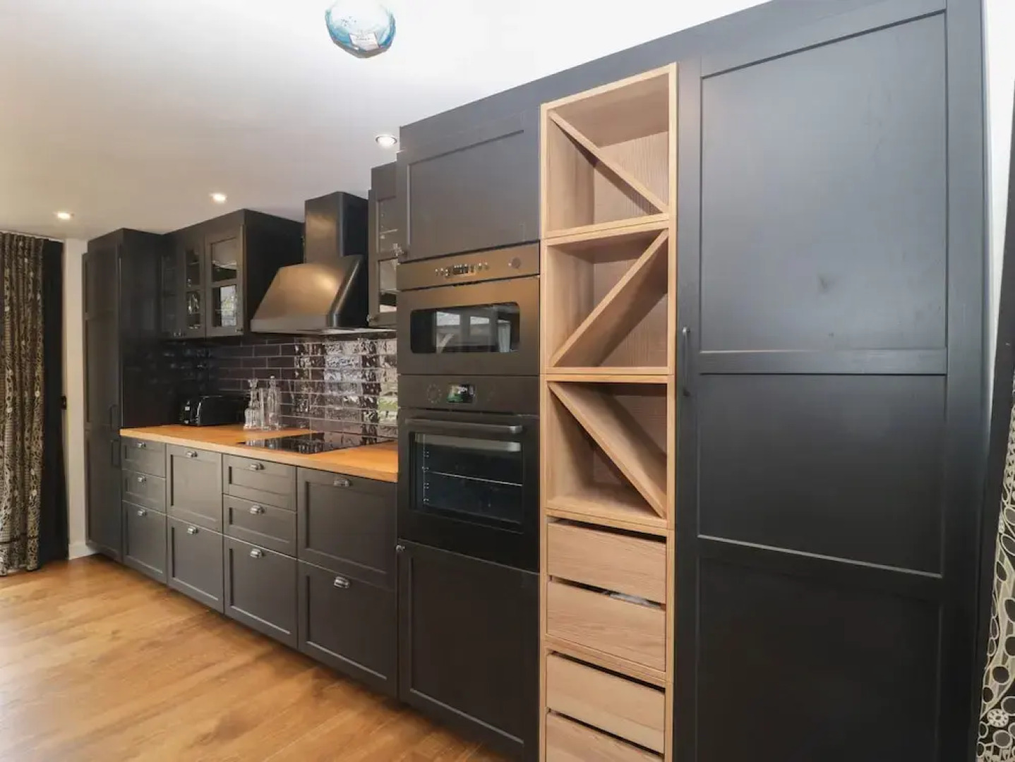 The Courtyard - Hilltop Barn