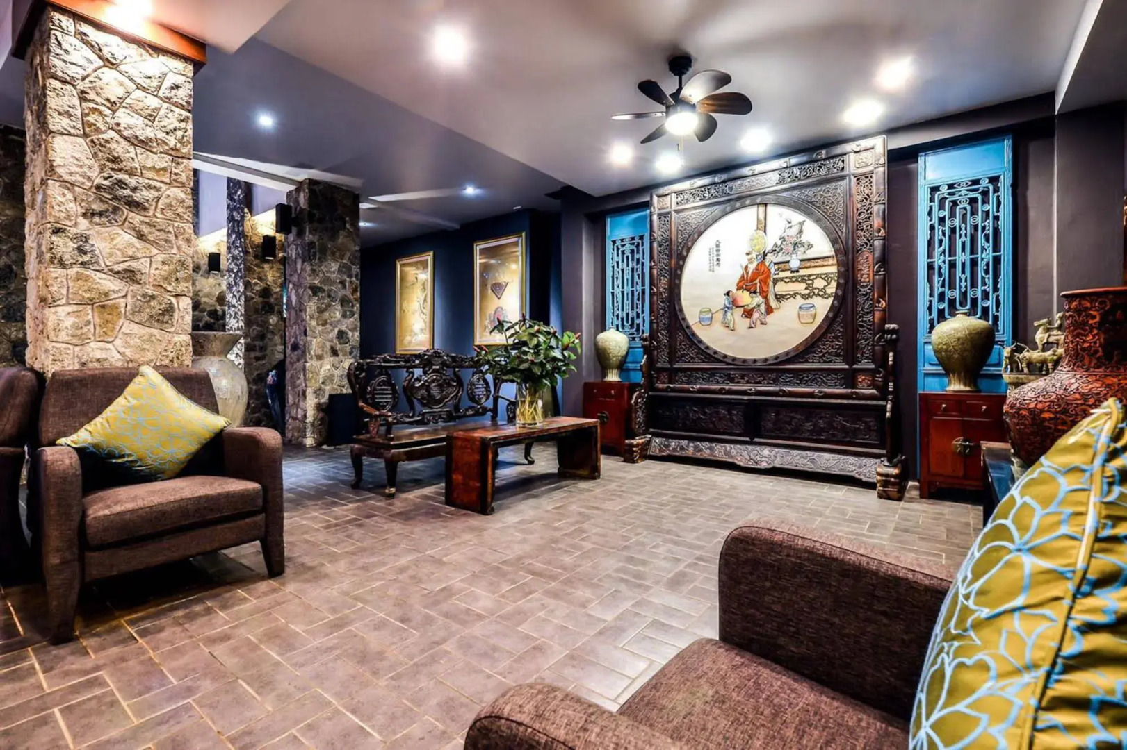 Lap Roi Karon Beachfront