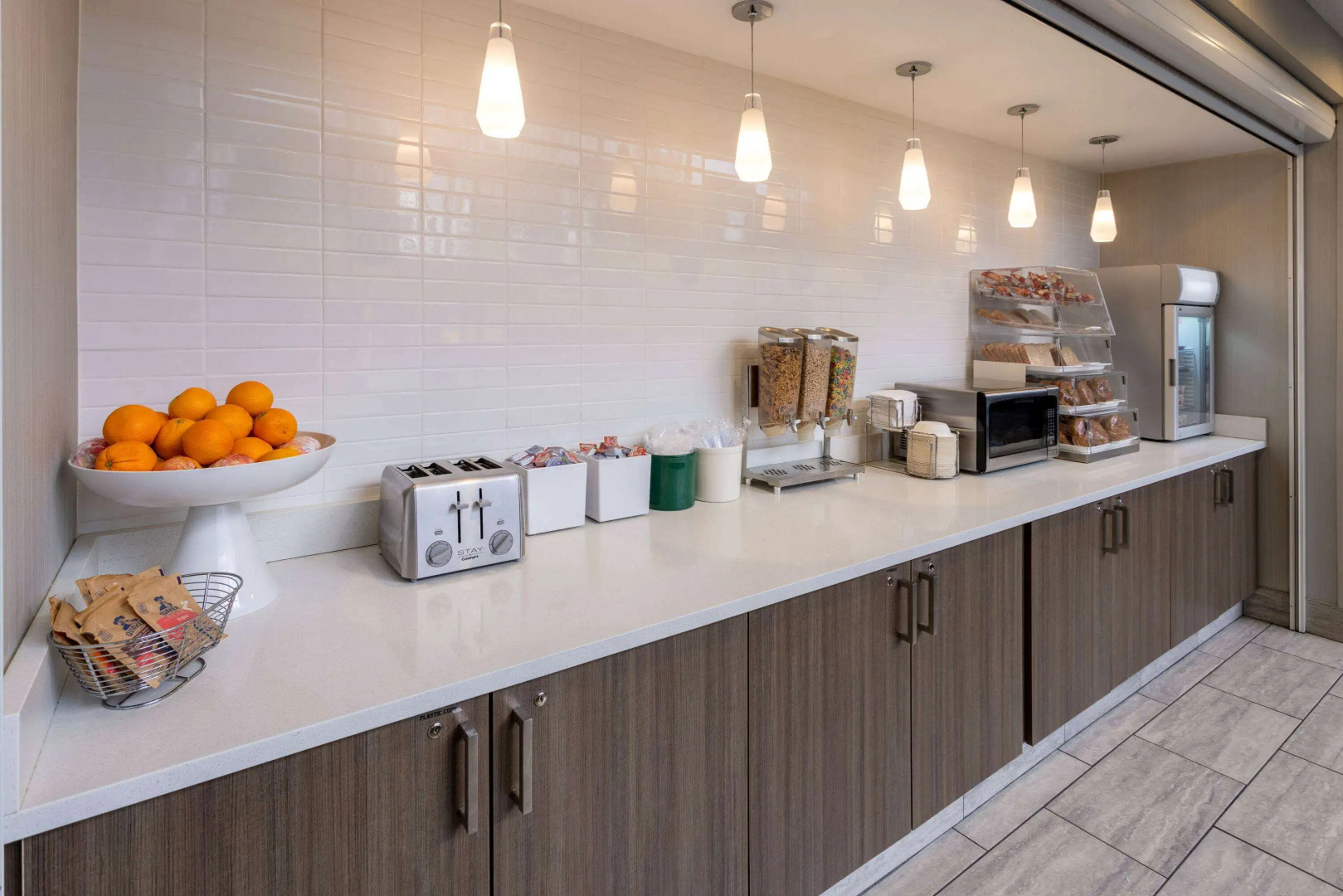 Baymont by Wyndham White Plains - Elmsford