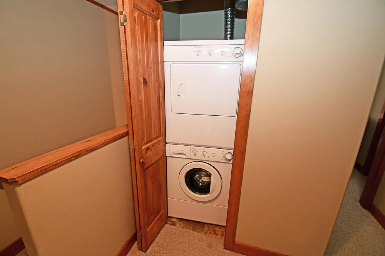 Towering Pines Chalet - Comfortable and Cozy Chalet with Spectacular Views