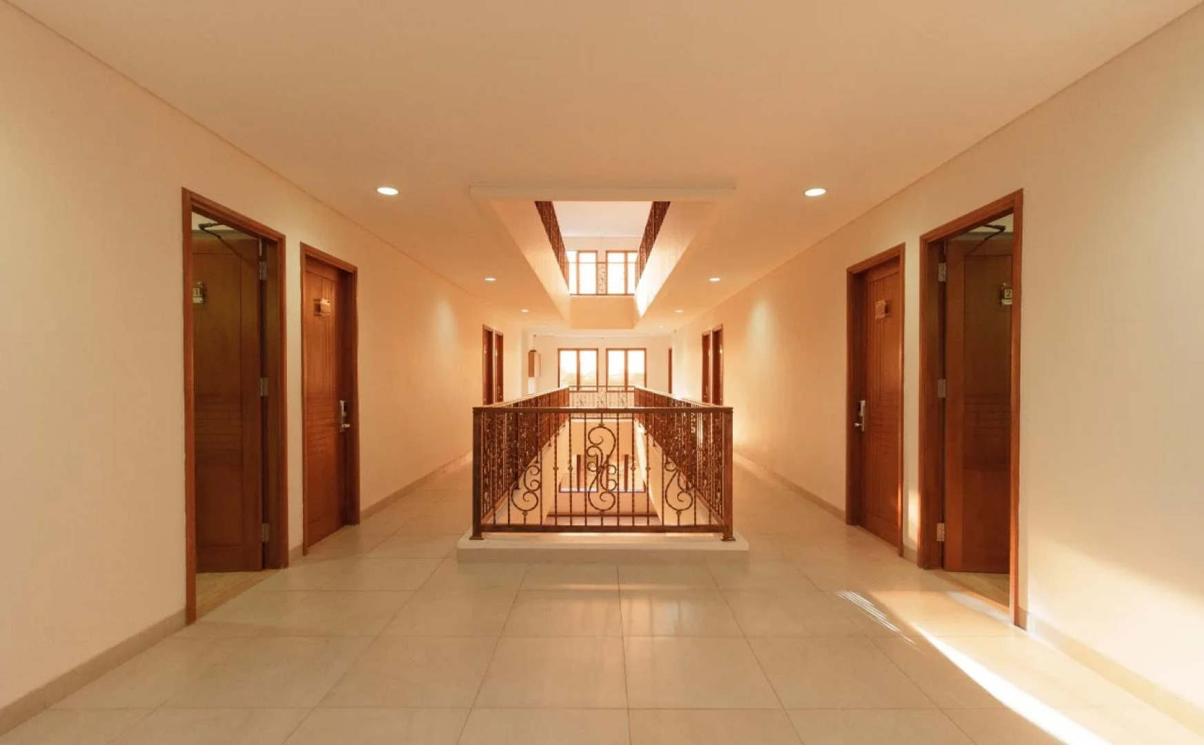 RedDoorz Plus @ CBD Bintaro