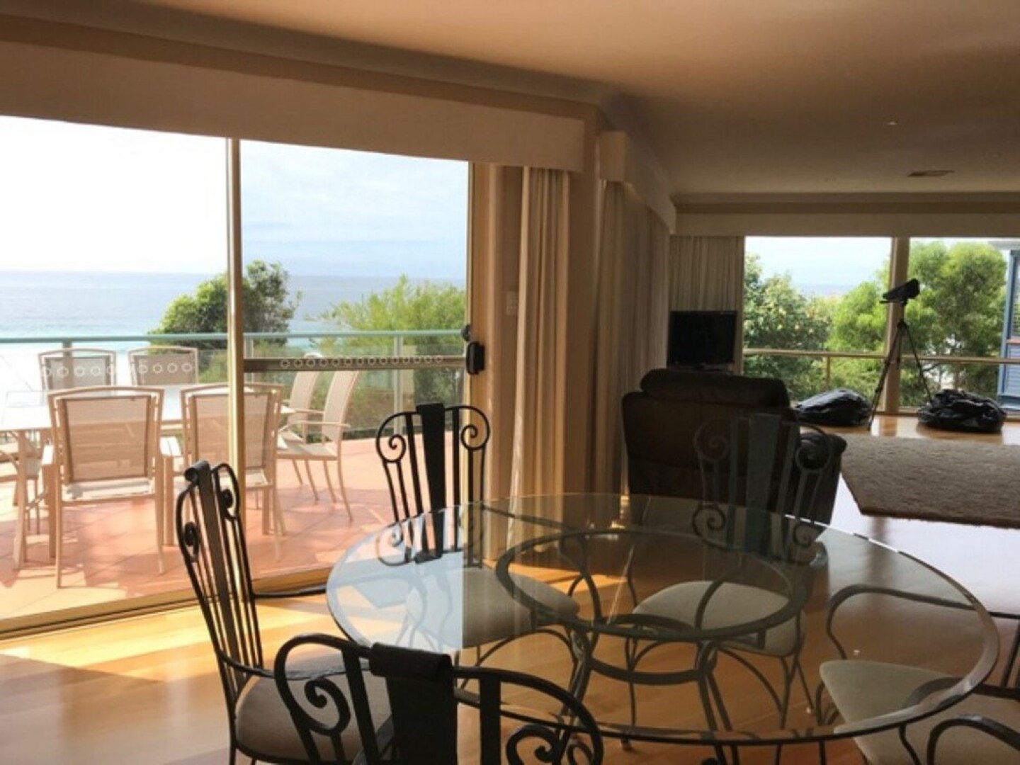 Day Dreaming On Donlan