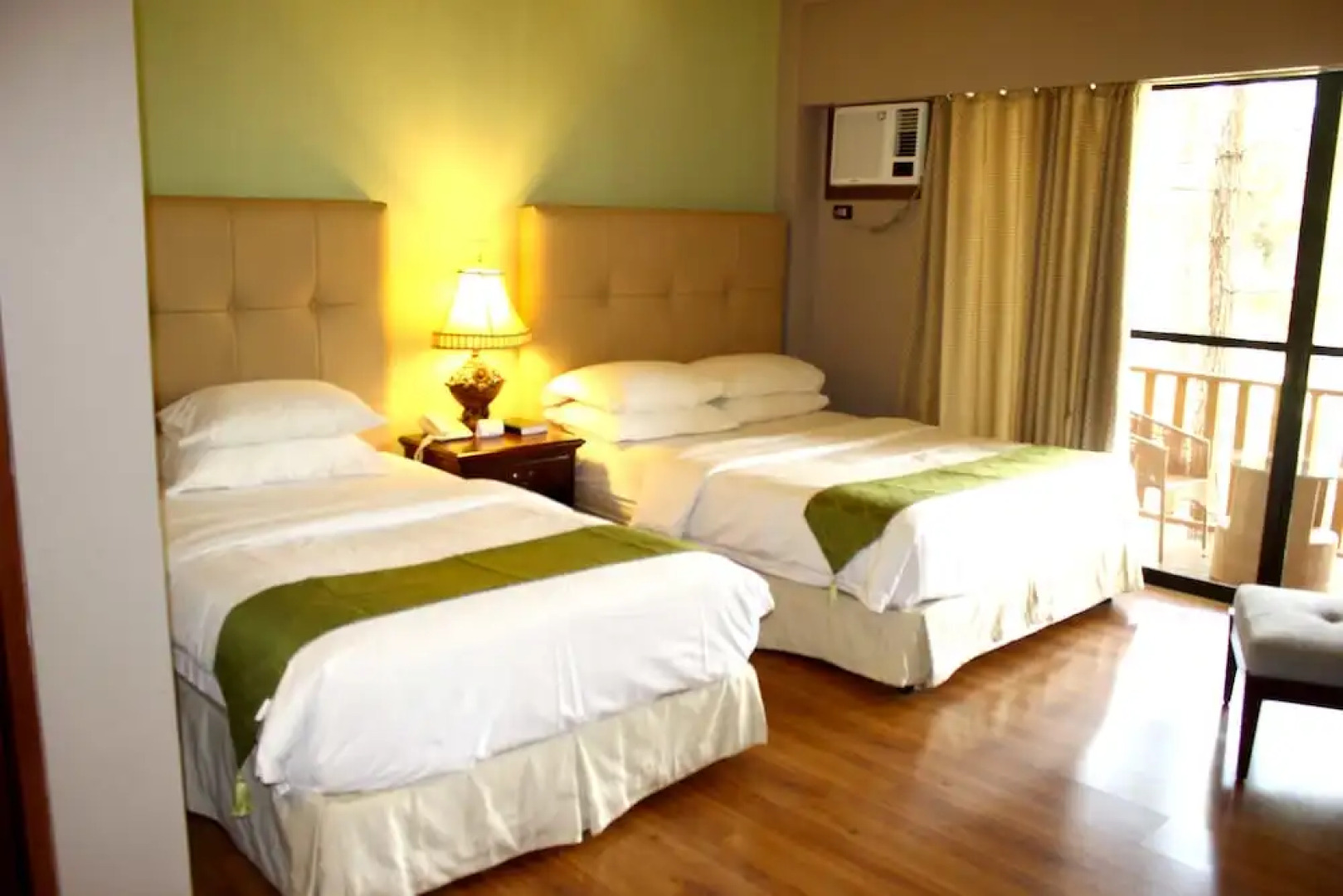 Pinegrove Mountain Lodge