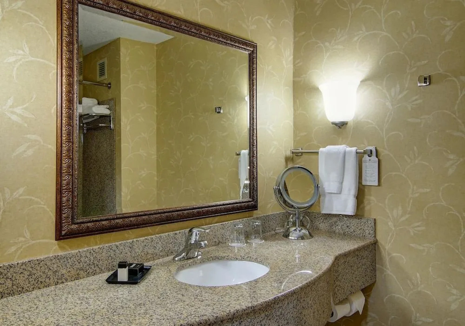 The Grand Hotel - Salem