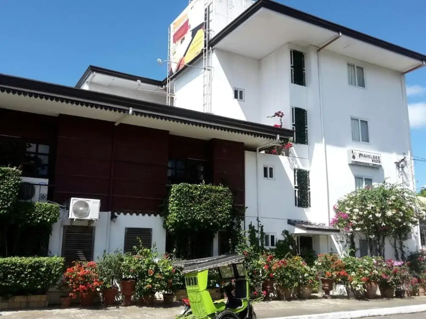 Travelbee Heritage Inn