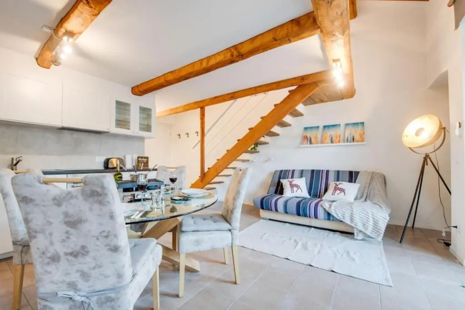 [Bellinzona] Rustico Loft a 5 Stelle con Netflix