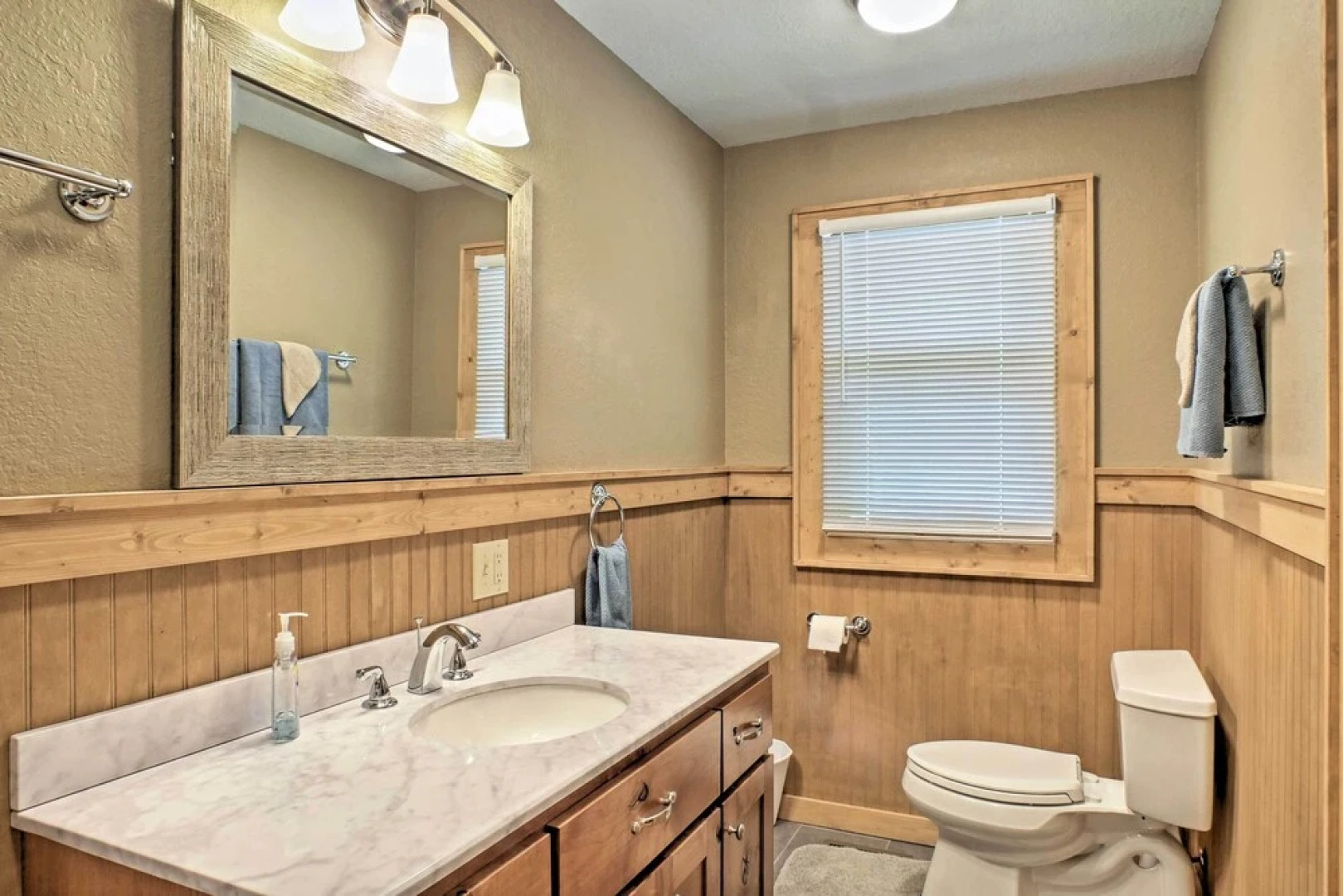 Guntersville Cabin w/ Lake Views!