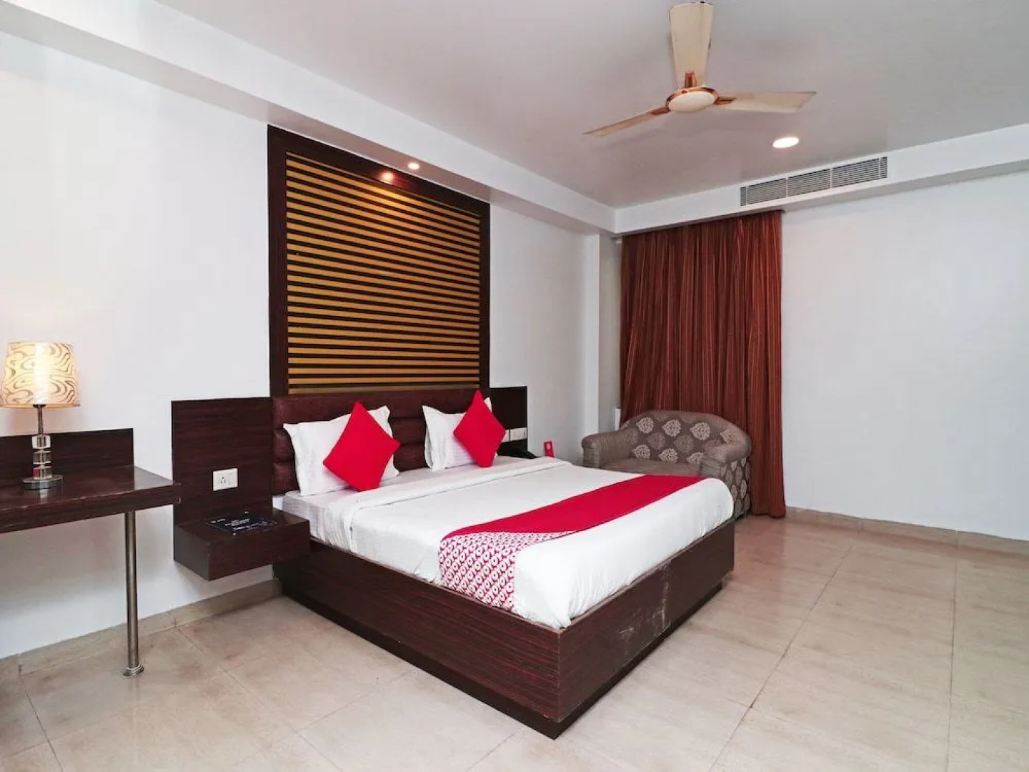 OYO 16893 Hotel Parth Paradise