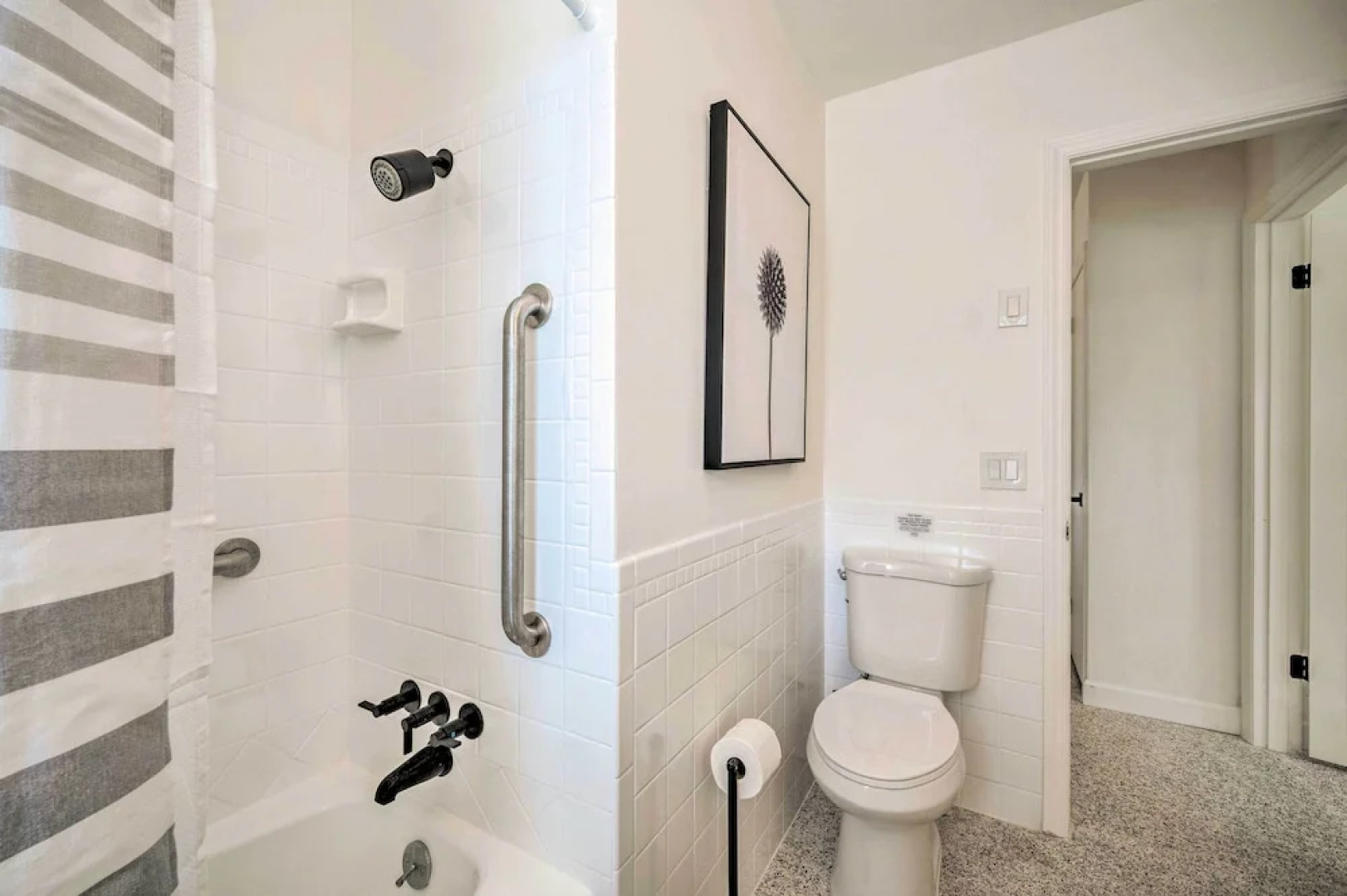 Waterfront Lake Dora Escape w/ Private Dock & Slip