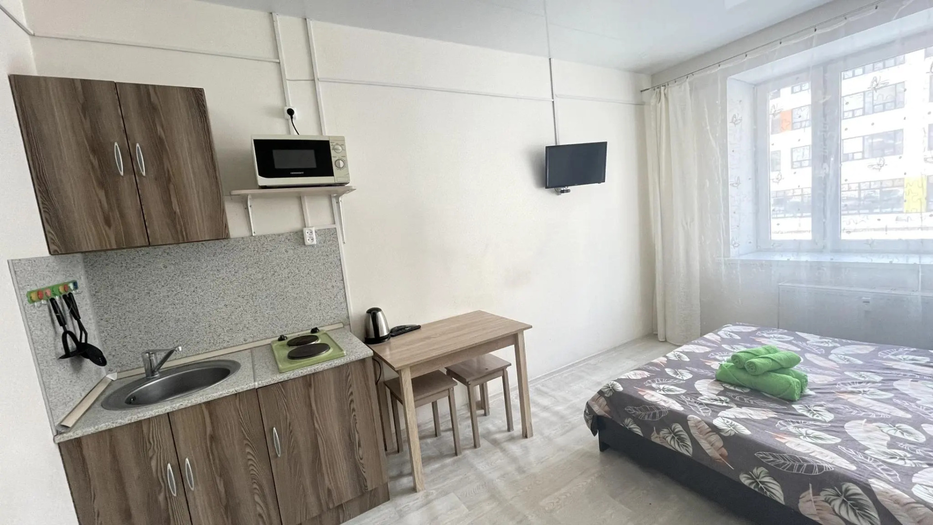 Погостим на улице Вертолетная 48