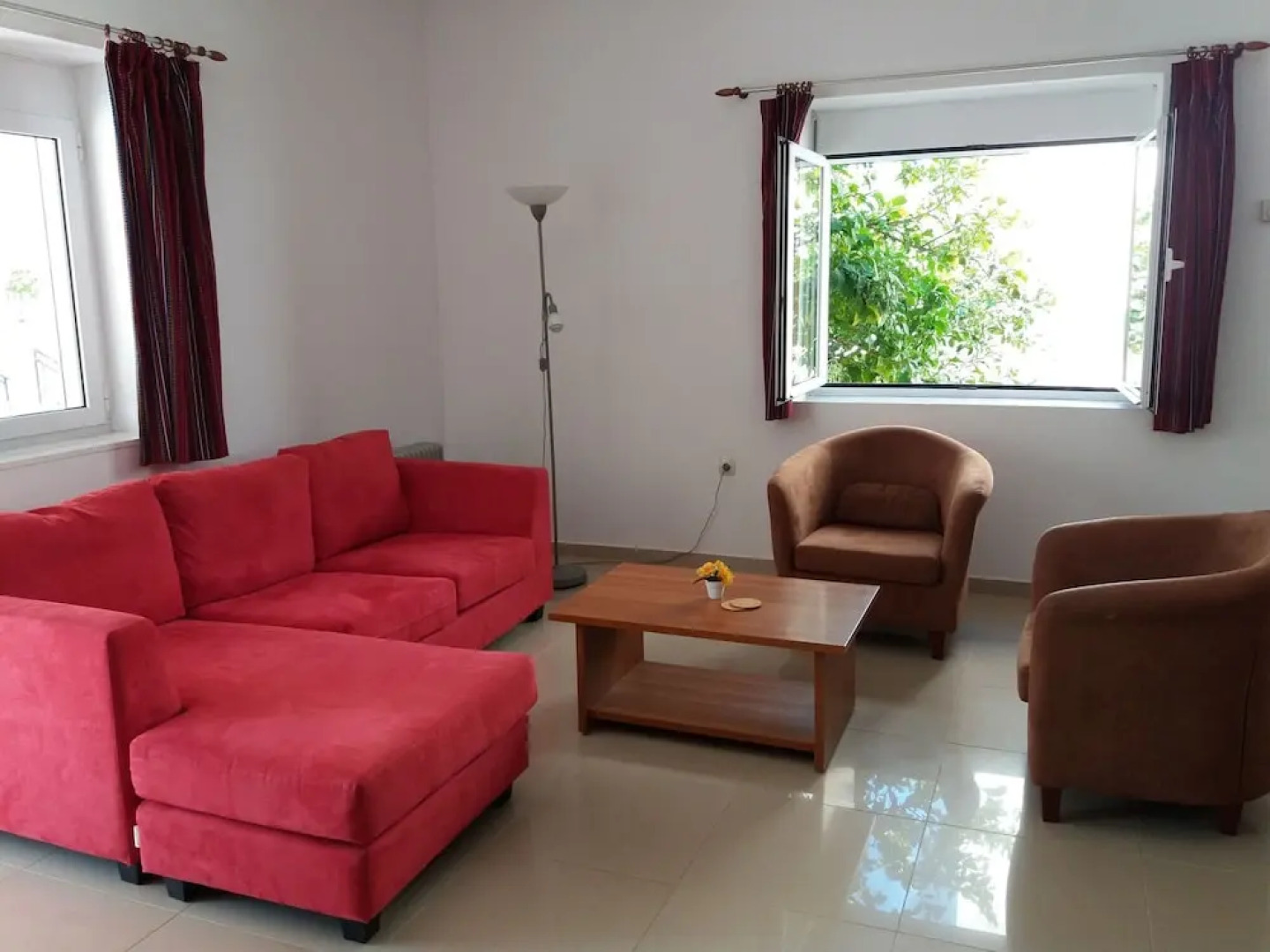 Luxurious Holiday Home in Vamos Plaka With Swimming Pool