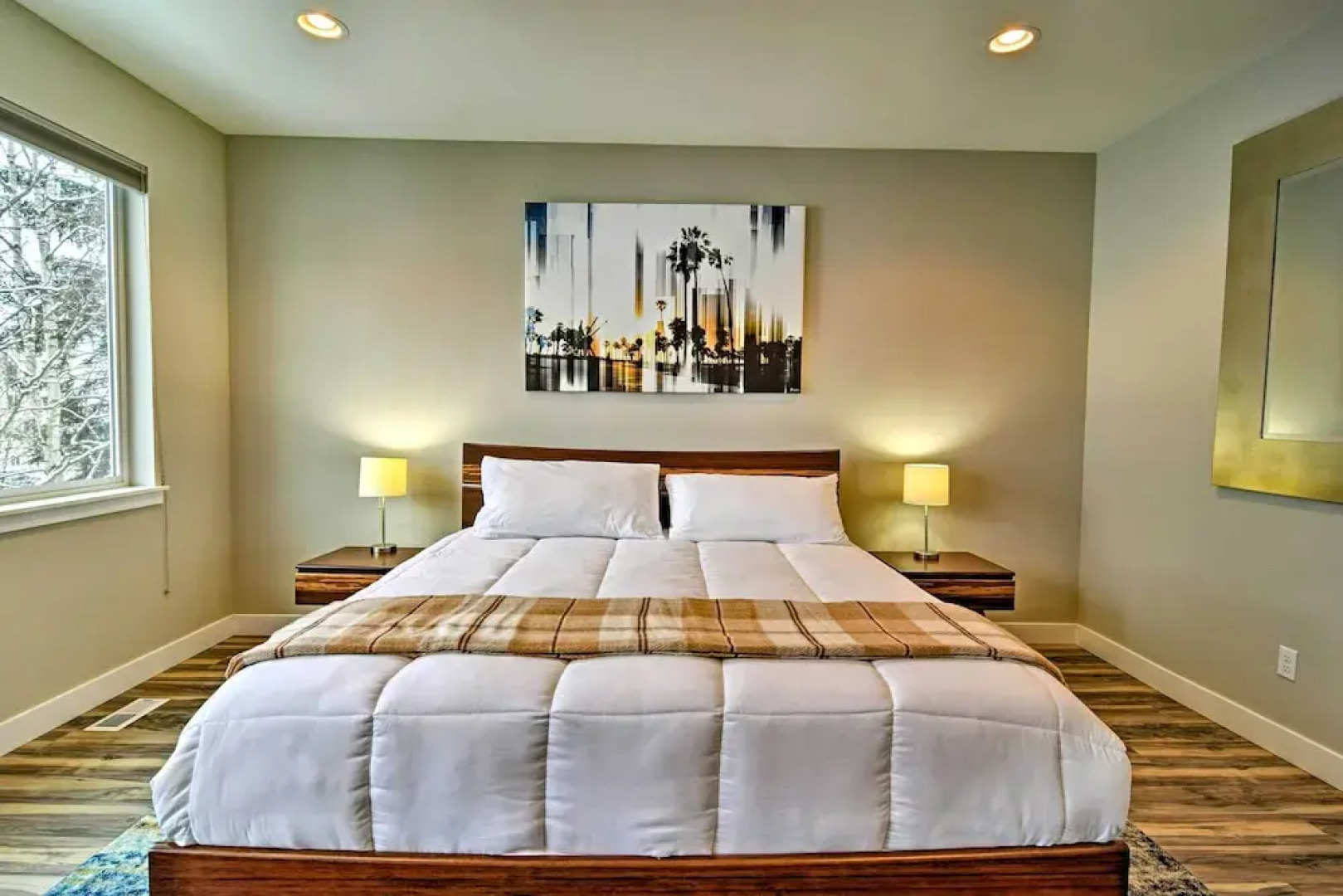 Modern Anchorage Townhome - By Delaney Park Strip!