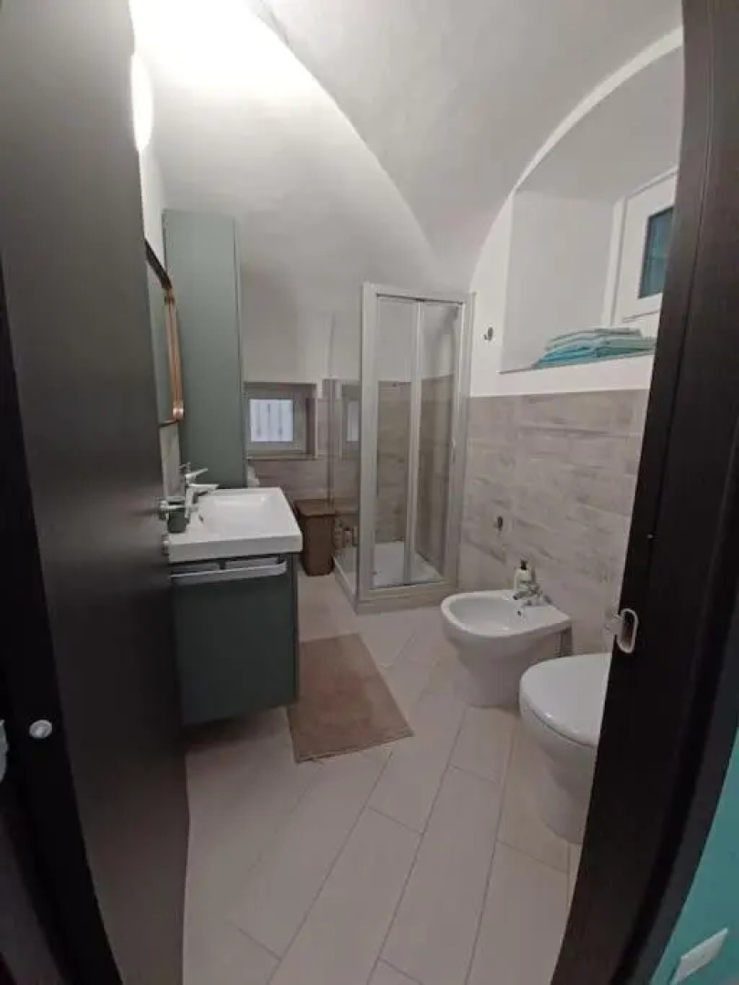 Ampio Bilocale Con Patio A 50 Metri Dal Mare!