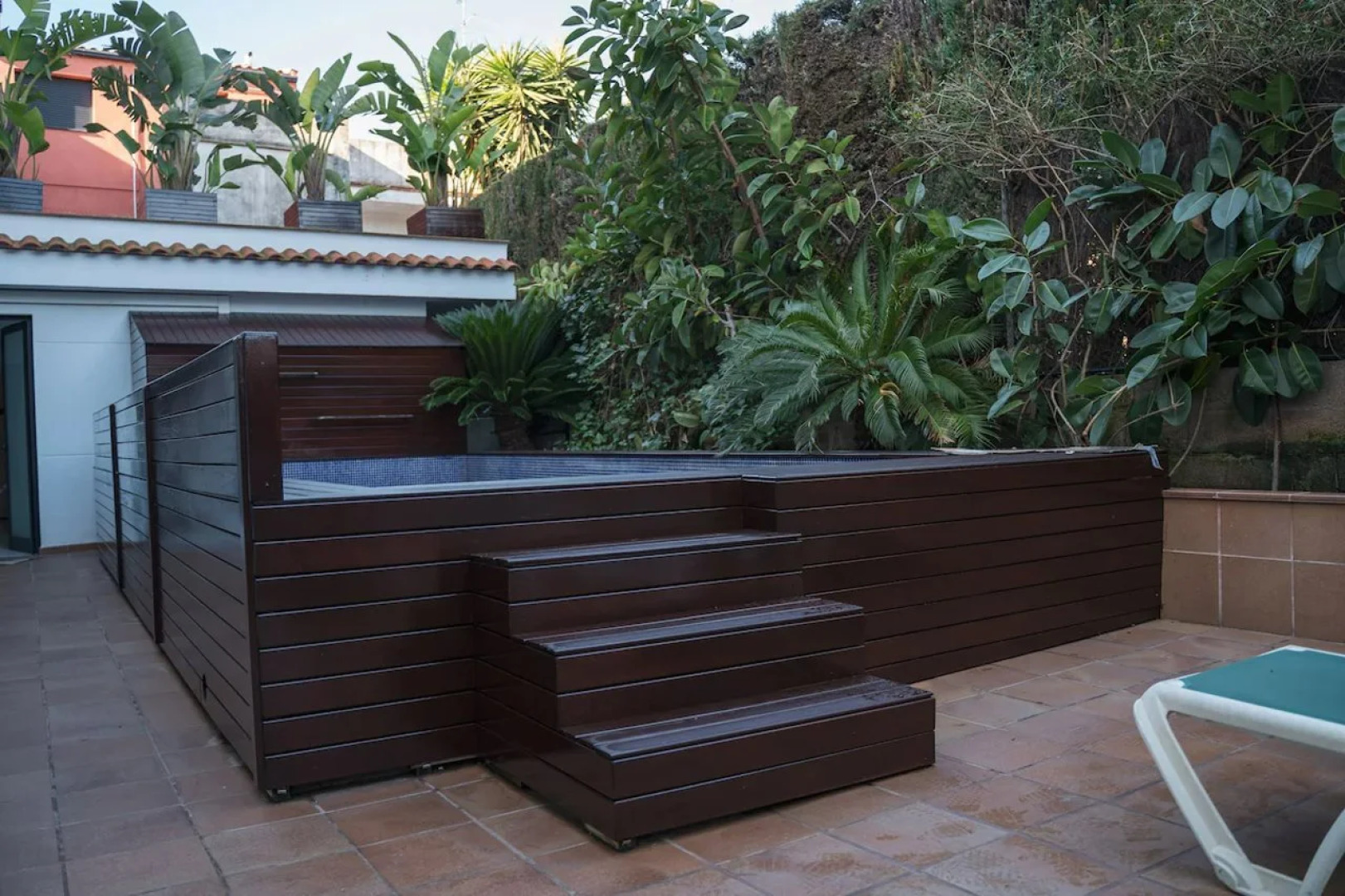 Beatrix 2000 - Caliu apartments