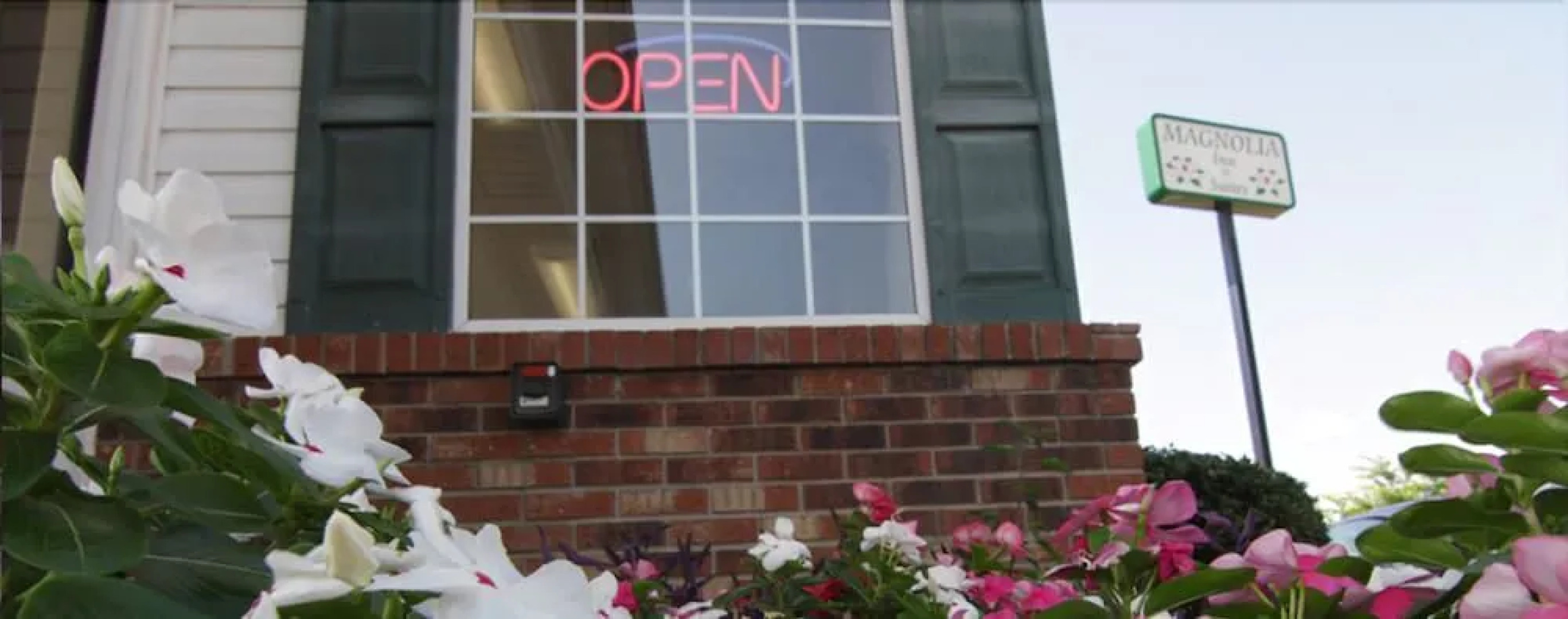 Magnolia Inn And Suites